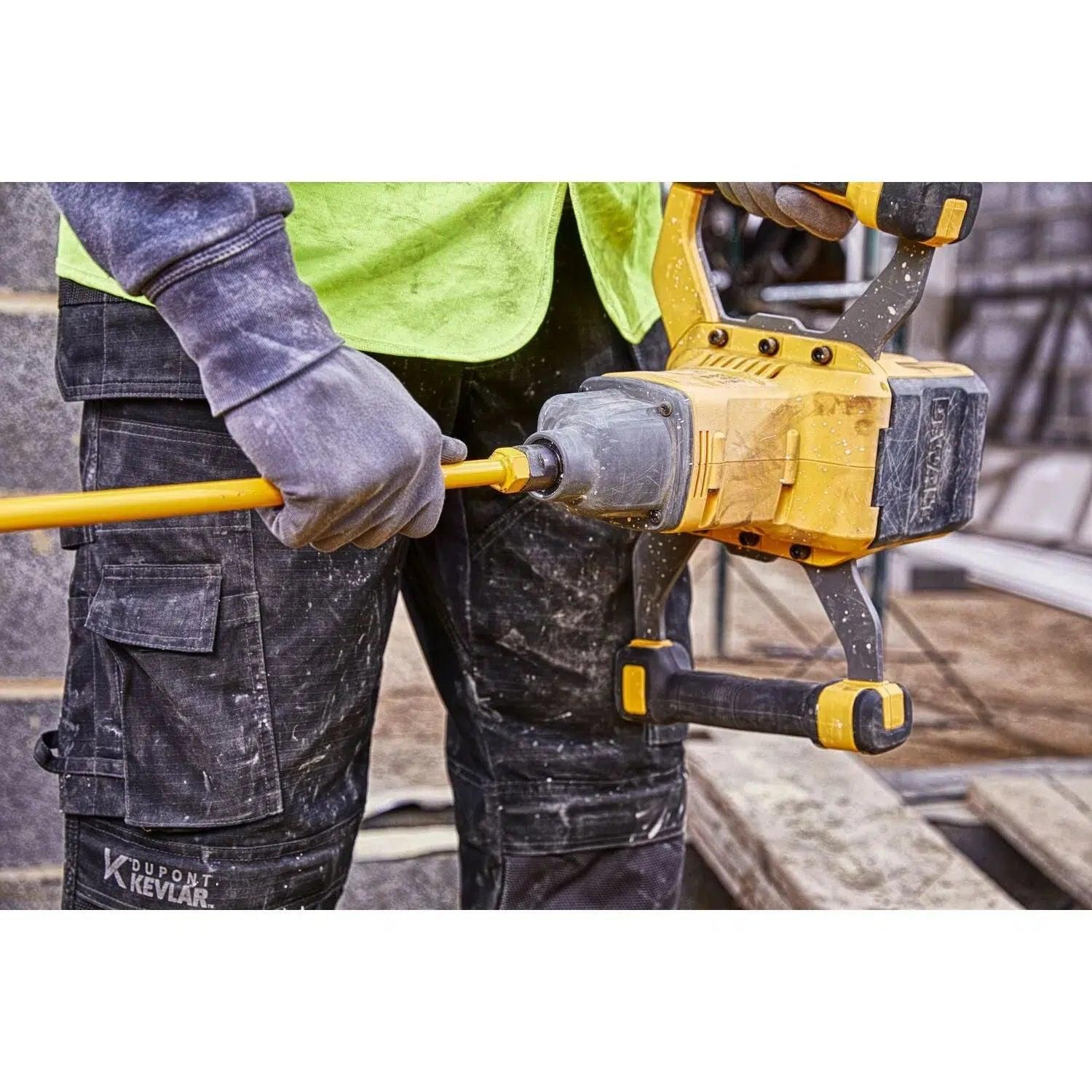 https://api.mastertools.nl/media/catalog/product/cache/4ac98b0d5e81b56bd000310ba88c60e0/e/c/ecomm_medium-dcd240x2_a5.jpg