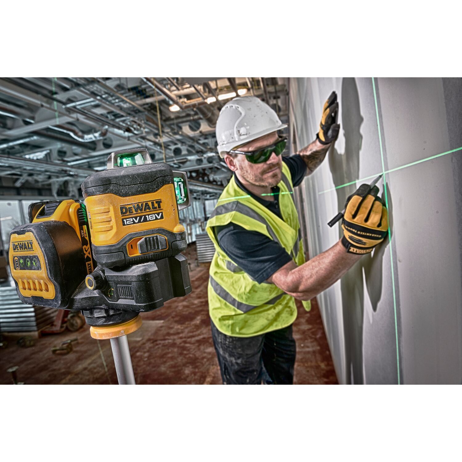 https://api.mastertools.nl/media/catalog/product/cache/4ac98b0d5e81b56bd000310ba88c60e0/e/c/ecomm_medium-dce089d1g18_a2.jpg