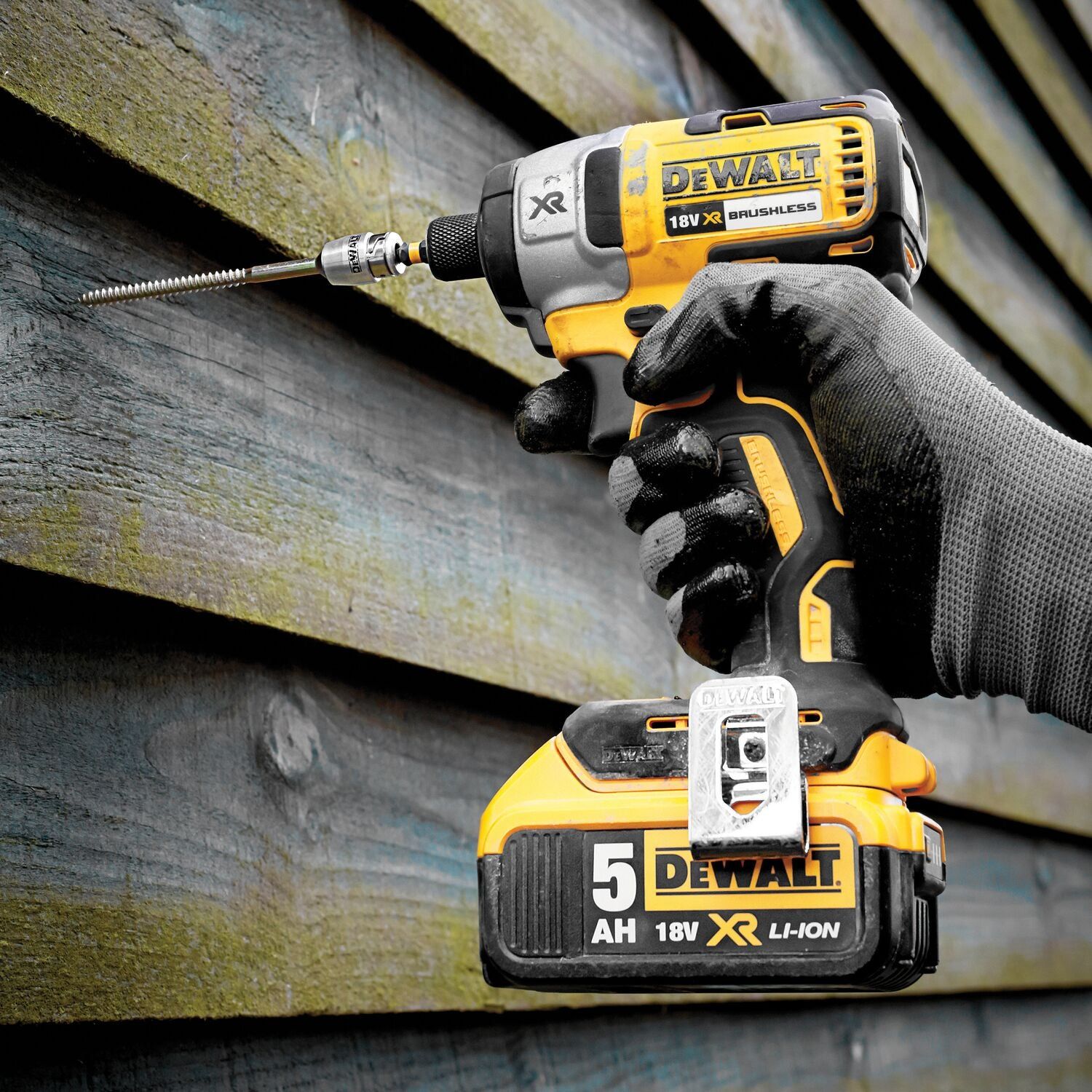 https://api.mastertools.nl/media/catalog/product/cache/4ac98b0d5e81b56bd000310ba88c60e0/e/c/ecomm_medium-dcf887p2_a1.jpg