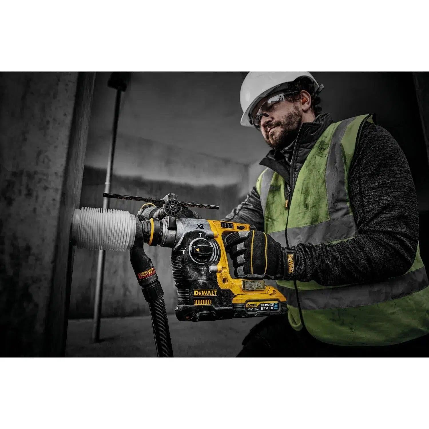 https://api.mastertools.nl/media/catalog/product/cache/4ac98b0d5e81b56bd000310ba88c60e0/e/c/ecomm_medium-dch273h2t_a5_fc46529c-dd8b-4826-b269-c579ad521af7.jpg