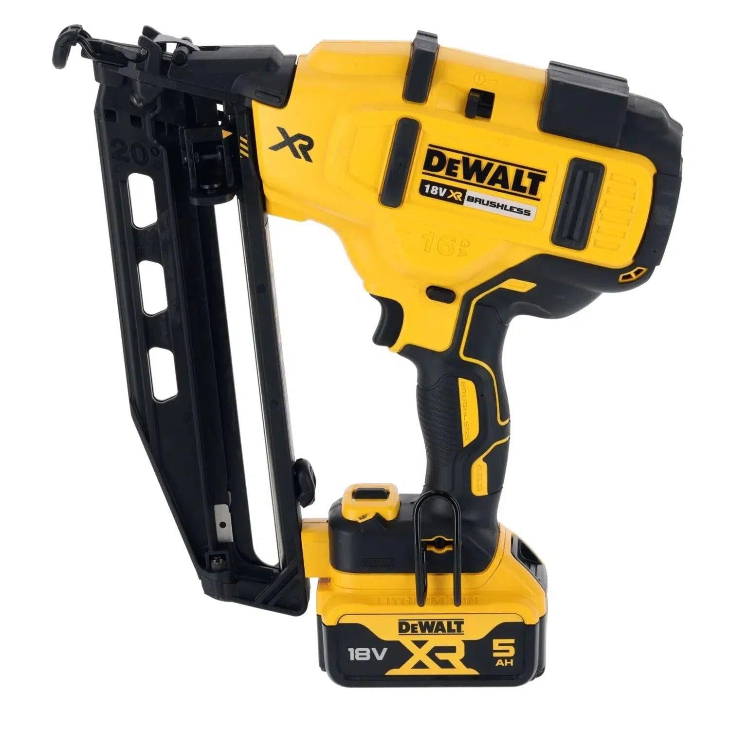 https://api.mastertools.nl/media/catalog/product/cache/4ac98b0d5e81b56bd000310ba88c60e0/e/c/ecomm_medium-dcn660p2_2.jpg