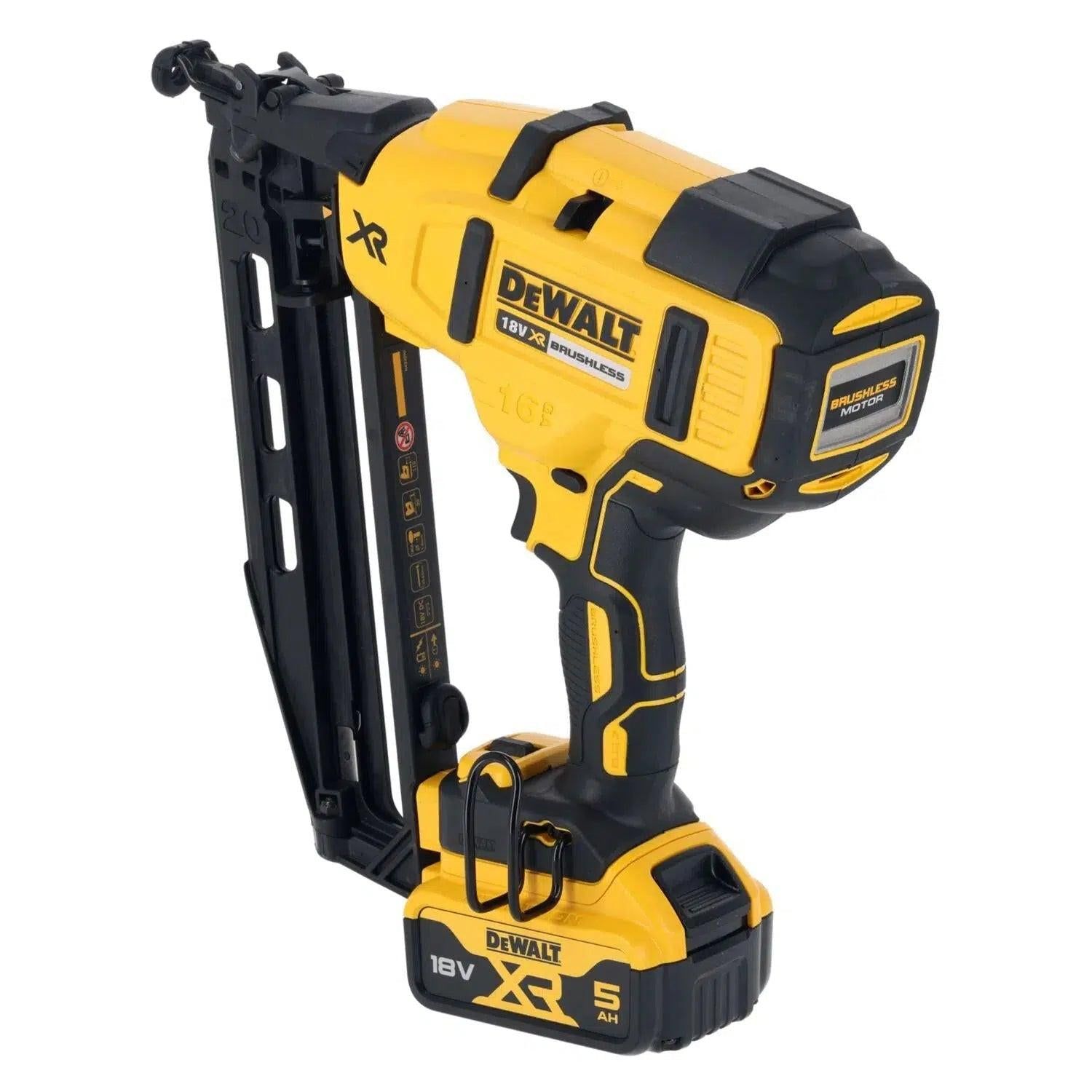 https://api.mastertools.nl/media/catalog/product/cache/4ac98b0d5e81b56bd000310ba88c60e0/e/c/ecomm_medium-dcn660p2_4.jpg