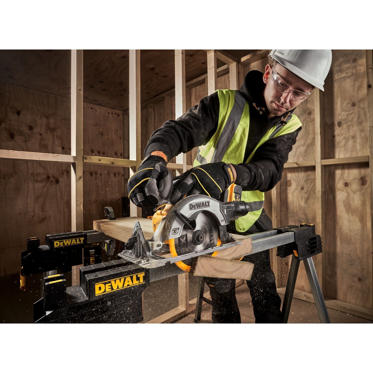 https://api.mastertools.nl/media/catalog/product/cache/4ac98b0d5e81b56bd000310ba88c60e0/e/c/ecomm_medium-dcs565n_a1.jpg