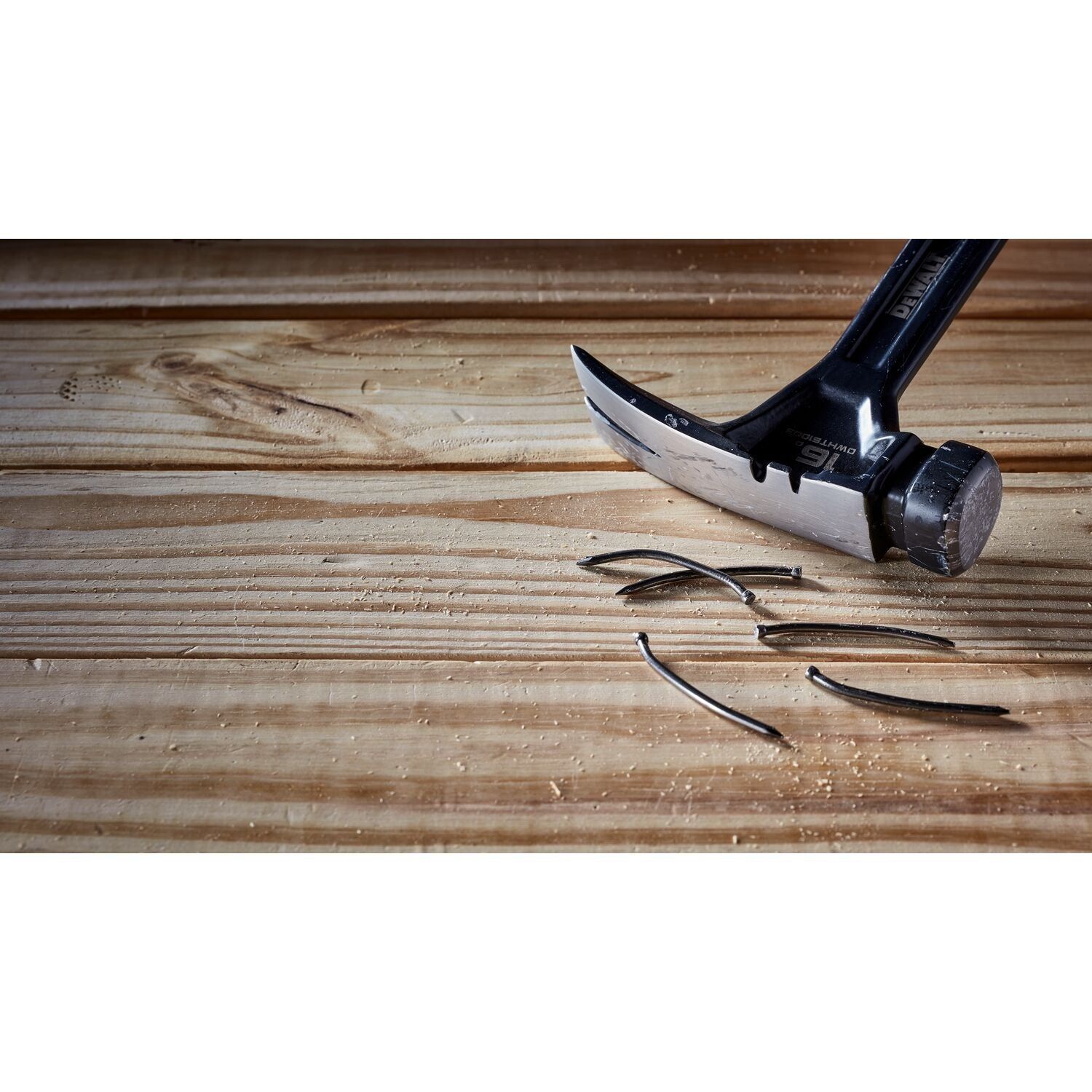 https://api.mastertools.nl/media/catalog/product/cache/4ac98b0d5e81b56bd000310ba88c60e0/e/c/ecomm_medium-dwht51003-0_f2.jpg