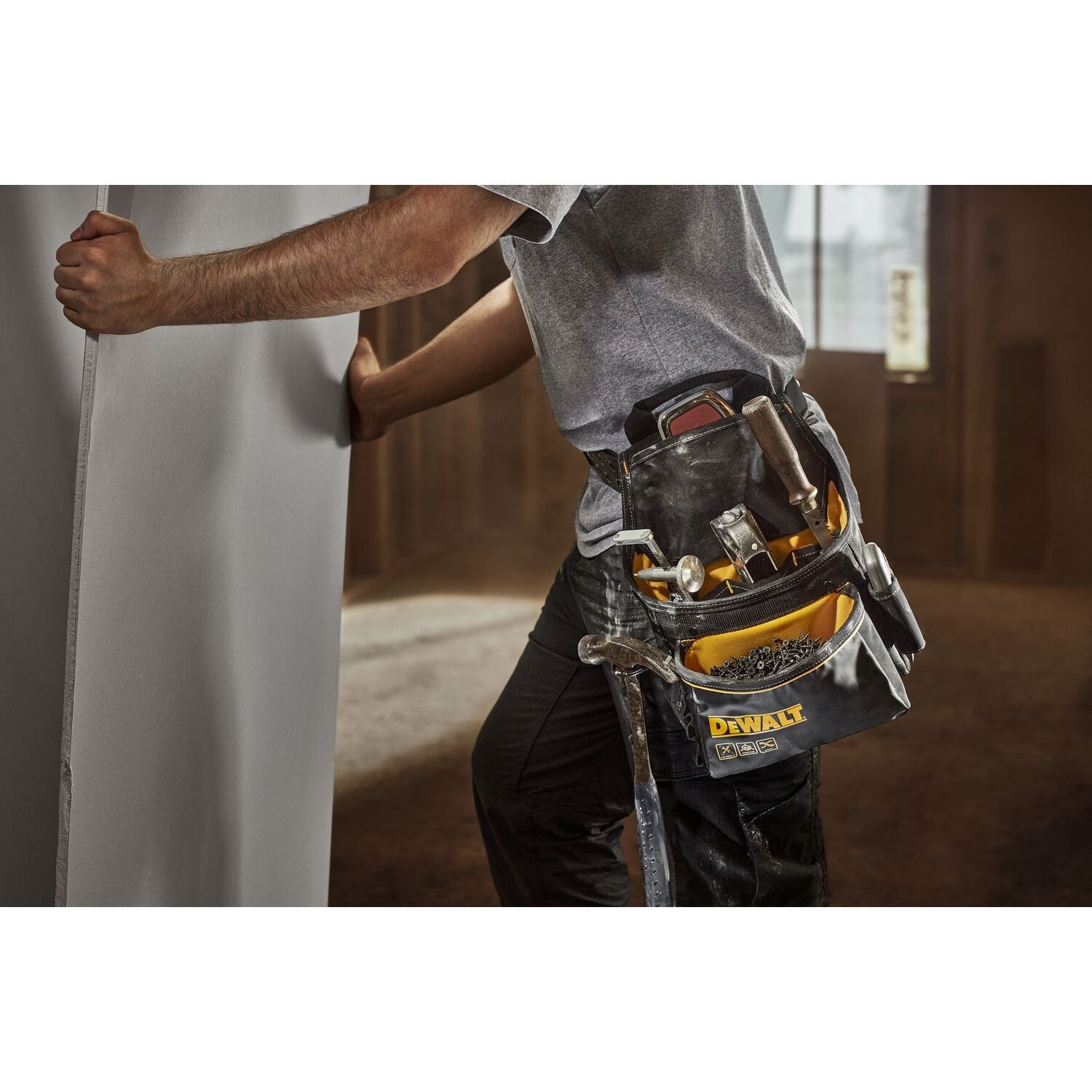 https://api.mastertools.nl/media/catalog/product/cache/4ac98b0d5e81b56bd000310ba88c60e0/e/c/ecomm_medium-dwst40101-1_a1.jpg