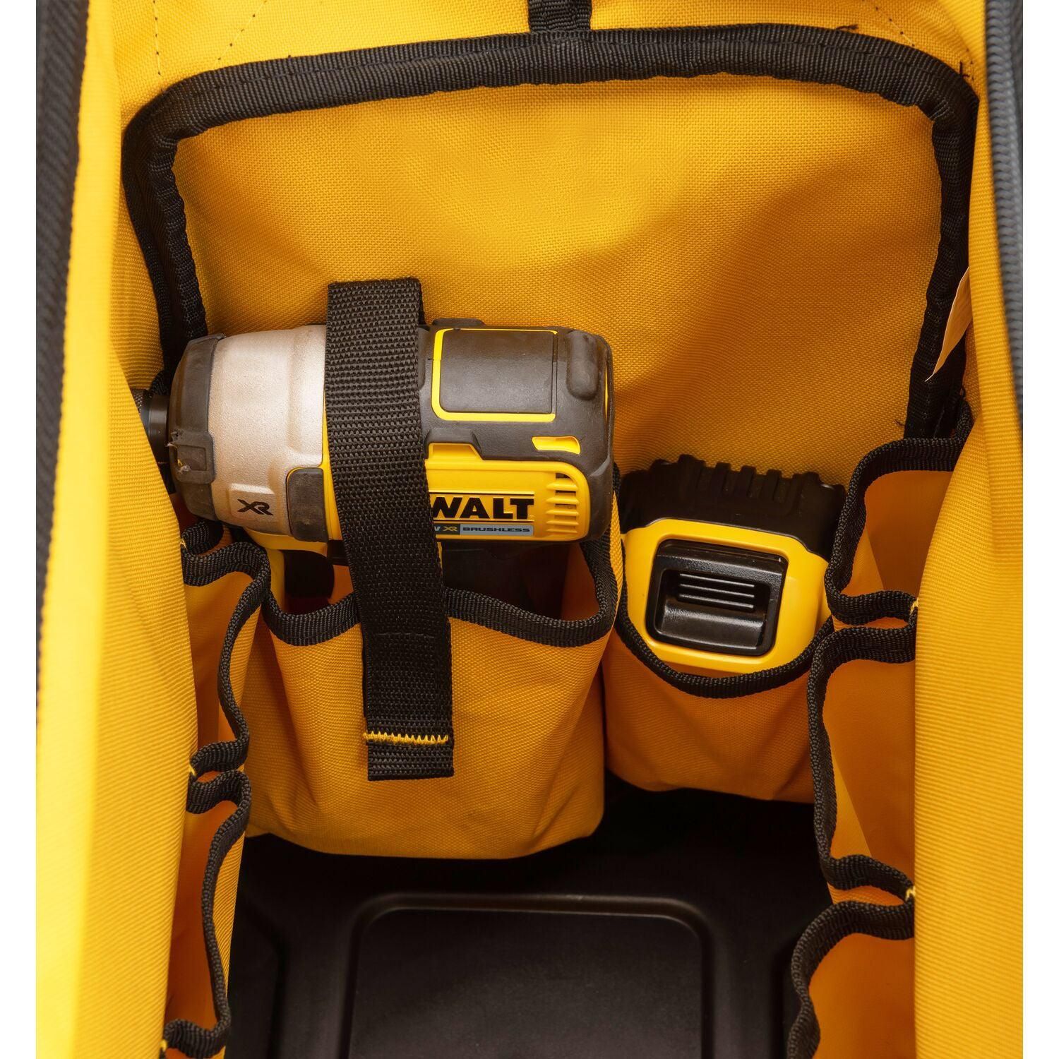 https://api.mastertools.nl/media/catalog/product/cache/4ac98b0d5e81b56bd000310ba88c60e0/e/c/ecomm_medium-dwst60104-1_f10.jpg