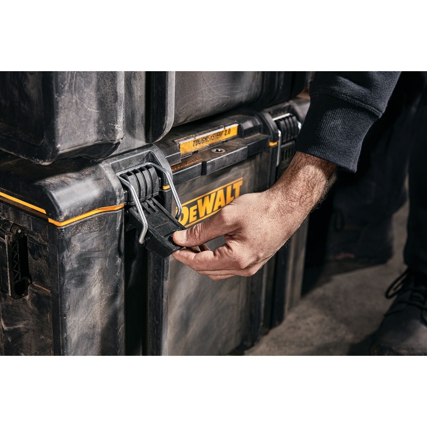 https://api.mastertools.nl/media/catalog/product/cache/4ac98b0d5e81b56bd000310ba88c60e0/e/c/ecomm_medium-dwst83295-1_f2.jpg