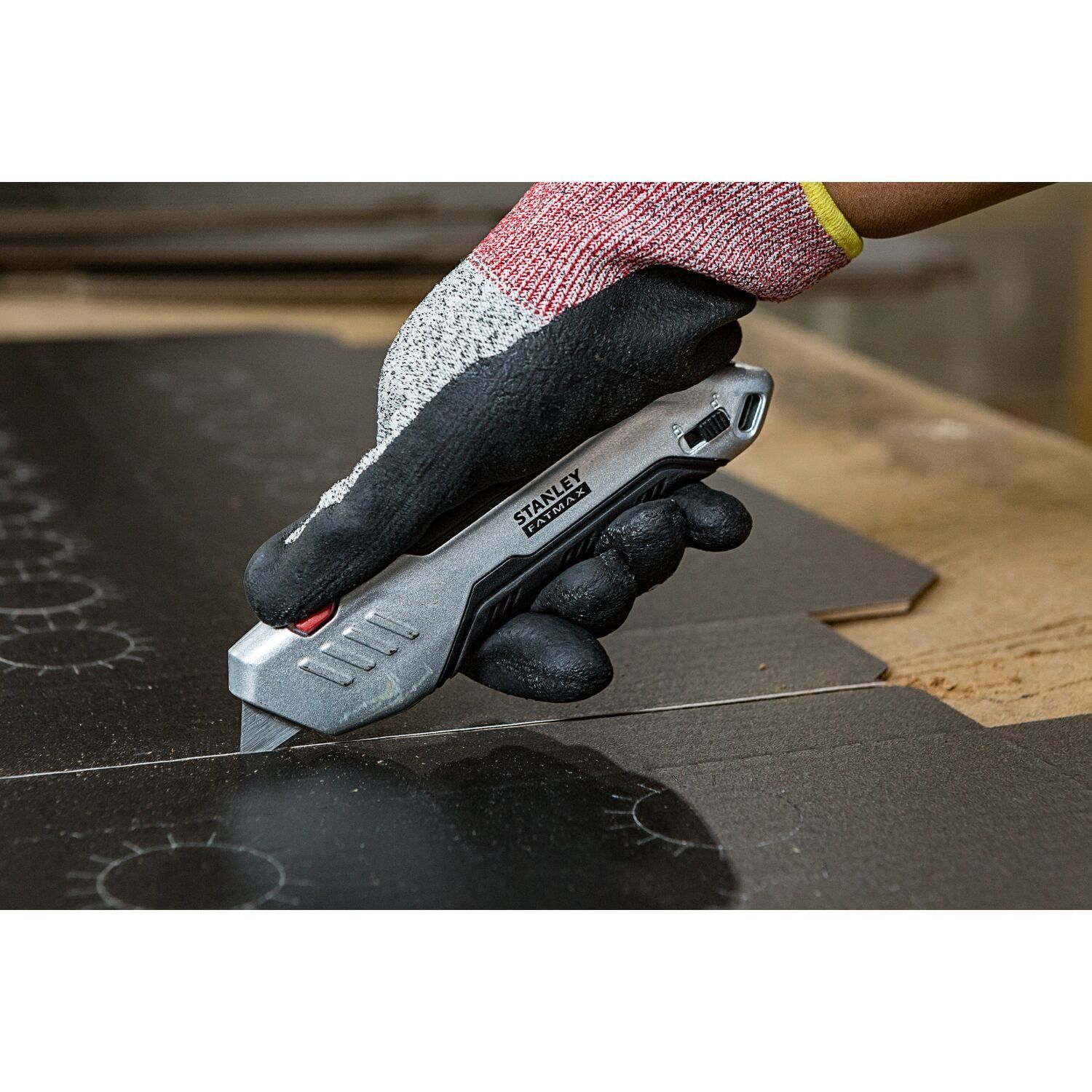 https://api.mastertools.nl/media/catalog/product/cache/4ac98b0d5e81b56bd000310ba88c60e0/e/c/ecomm_medium-fmht10370-0_a1.jpg