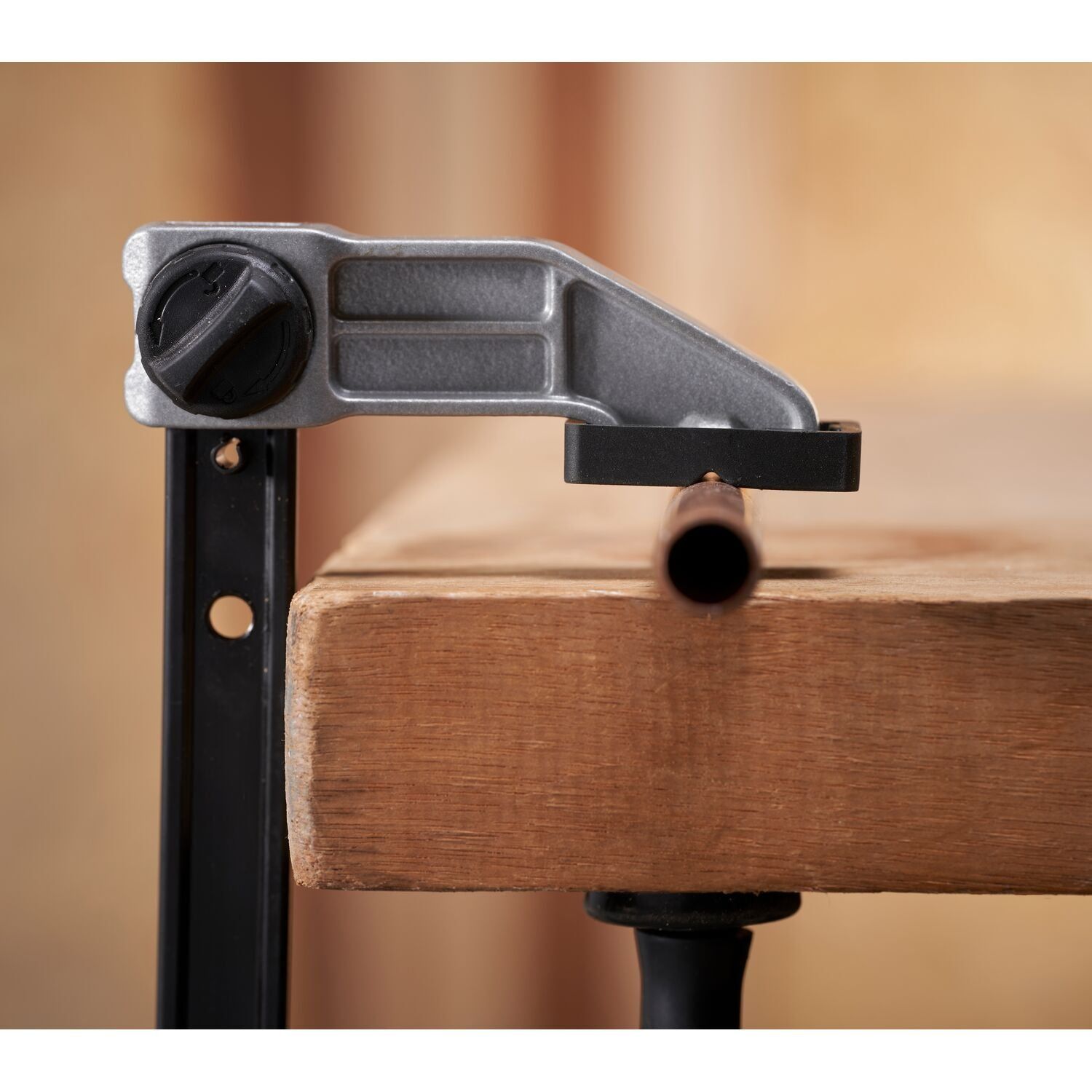 https://api.mastertools.nl/media/catalog/product/cache/4ac98b0d5e81b56bd000310ba88c60e0/e/c/ecomm_medium-fmht83006-0_f1.jpg