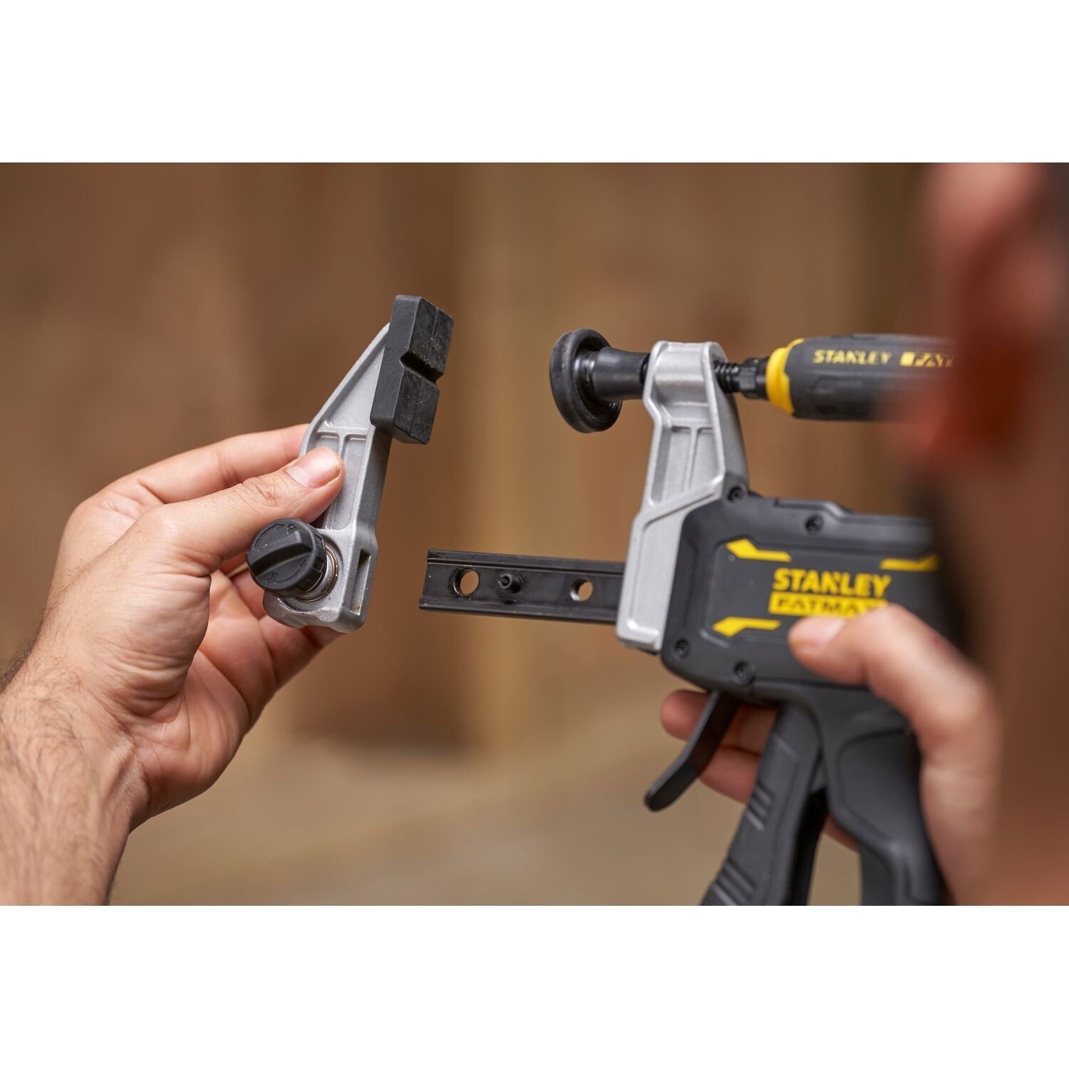 https://api.mastertools.nl/media/catalog/product/cache/4ac98b0d5e81b56bd000310ba88c60e0/e/c/ecomm_medium-fmht83006-0_f5.jpg