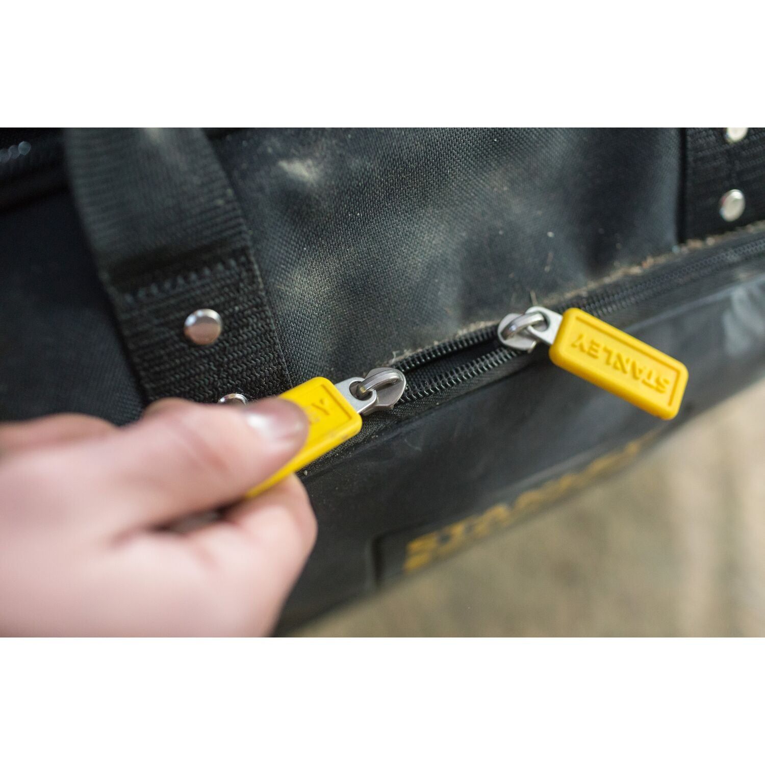 https://api.mastertools.nl/media/catalog/product/cache/4ac98b0d5e81b56bd000310ba88c60e0/e/c/ecomm_medium-fmst1-80144_a5.jpg