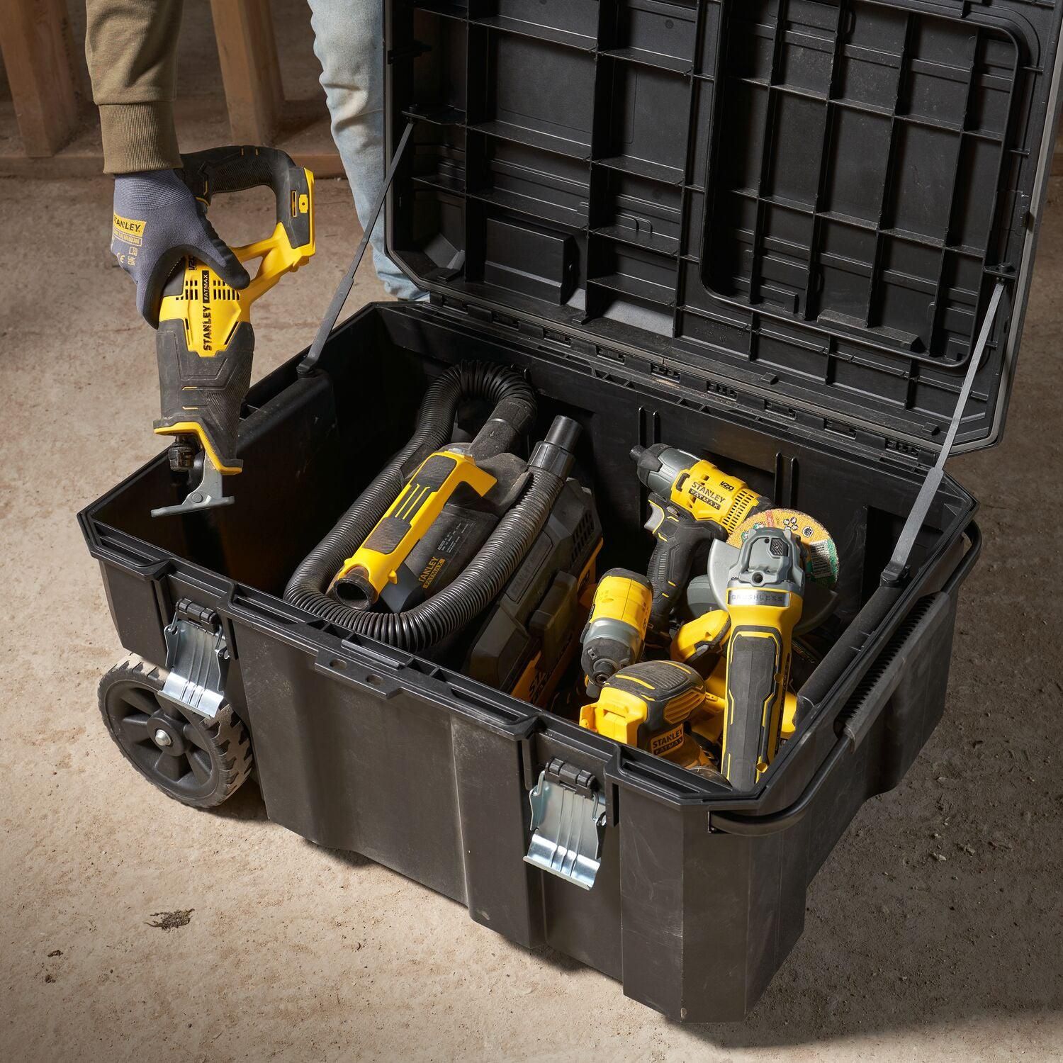 https://api.mastertools.nl/media/catalog/product/cache/4ac98b0d5e81b56bd000310ba88c60e0/e/c/ecomm_medium-fmst17870-1_a13.jpg