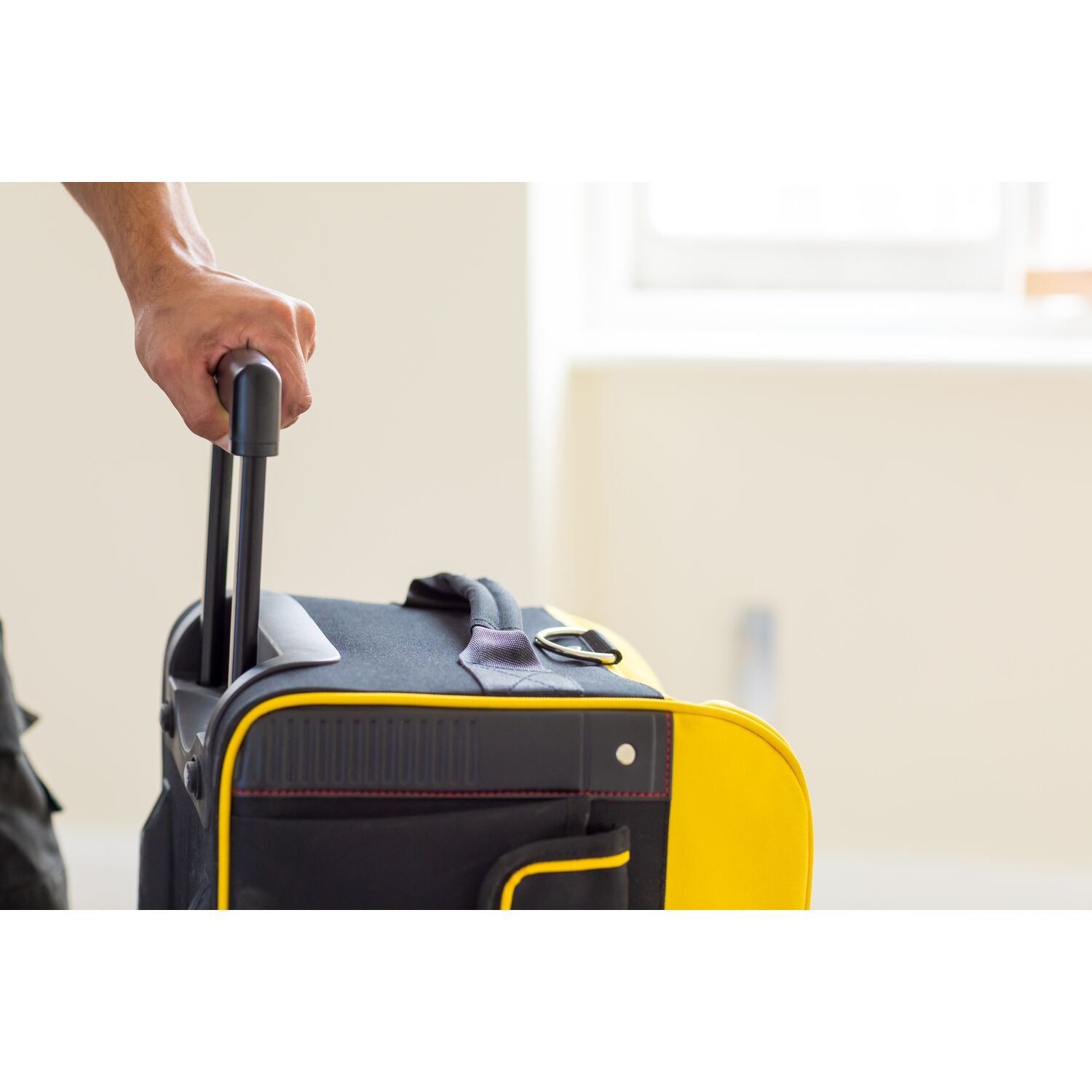 https://api.mastertools.nl/media/catalog/product/cache/4ac98b0d5e81b56bd000310ba88c60e0/e/c/ecomm_medium-fmst82706-1_a7.jpg