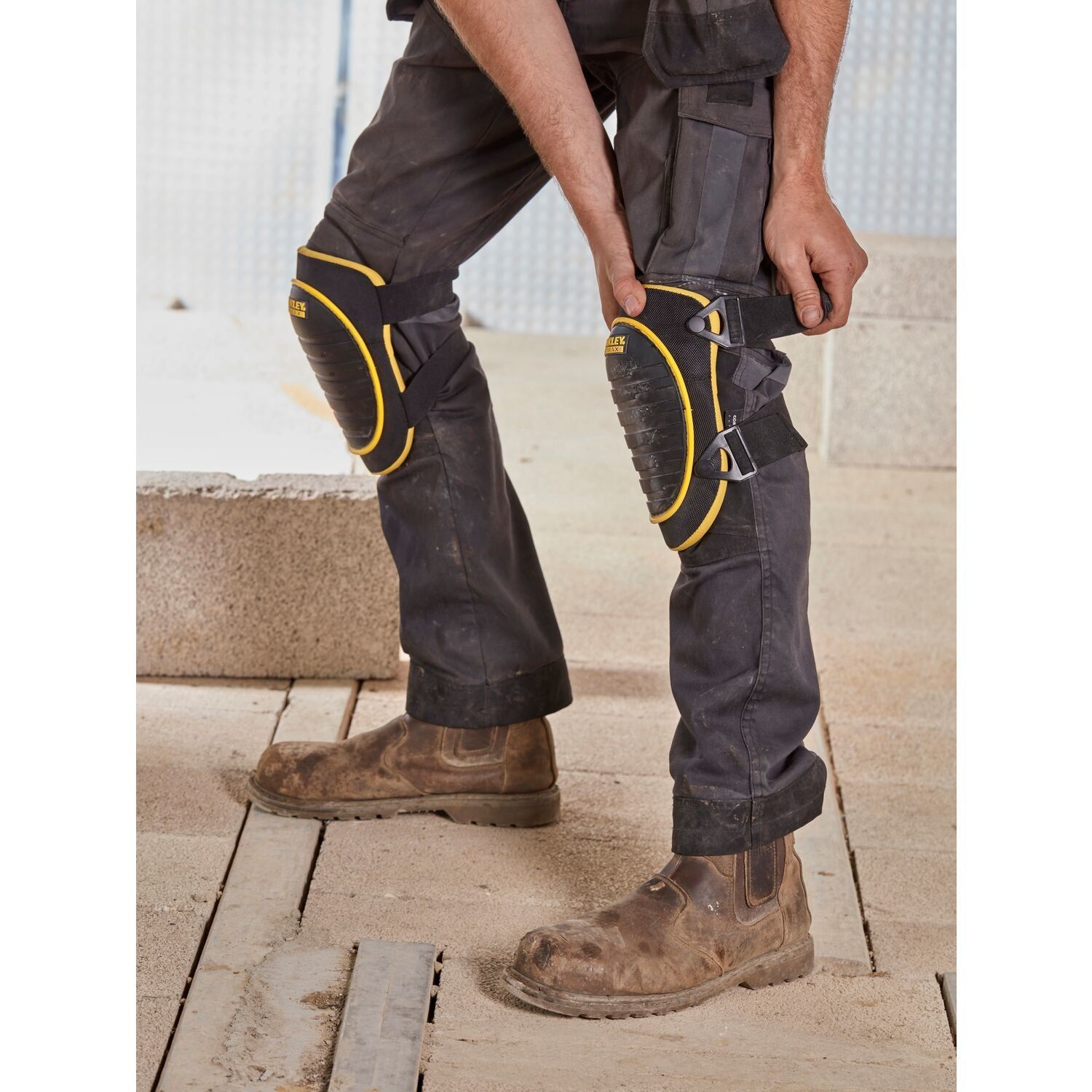 https://api.mastertools.nl/media/catalog/product/cache/4ac98b0d5e81b56bd000310ba88c60e0/e/c/ecomm_medium-fmst82961-1_a2.jpg