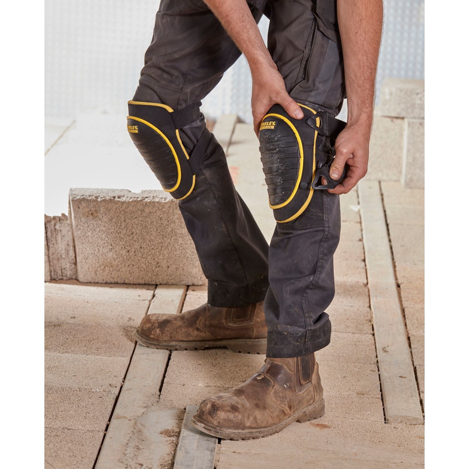 https://api.mastertools.nl/media/catalog/product/cache/4ac98b0d5e81b56bd000310ba88c60e0/e/c/ecomm_medium-fmst82961-1_a3.jpg