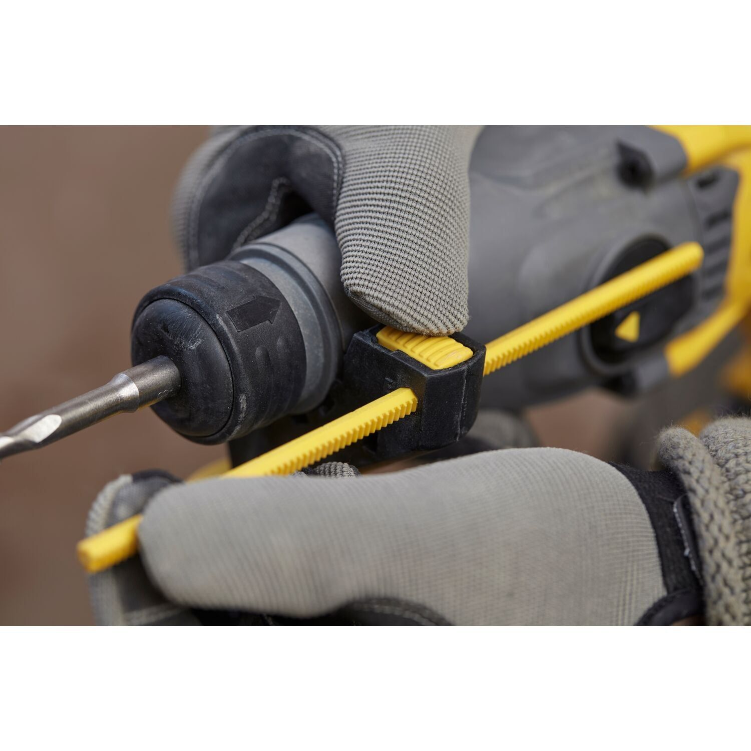 https://api.mastertools.nl/media/catalog/product/cache/4ac98b0d5e81b56bd000310ba88c60e0/e/c/ecomm_medium-sfmch900m22_a5.jpg