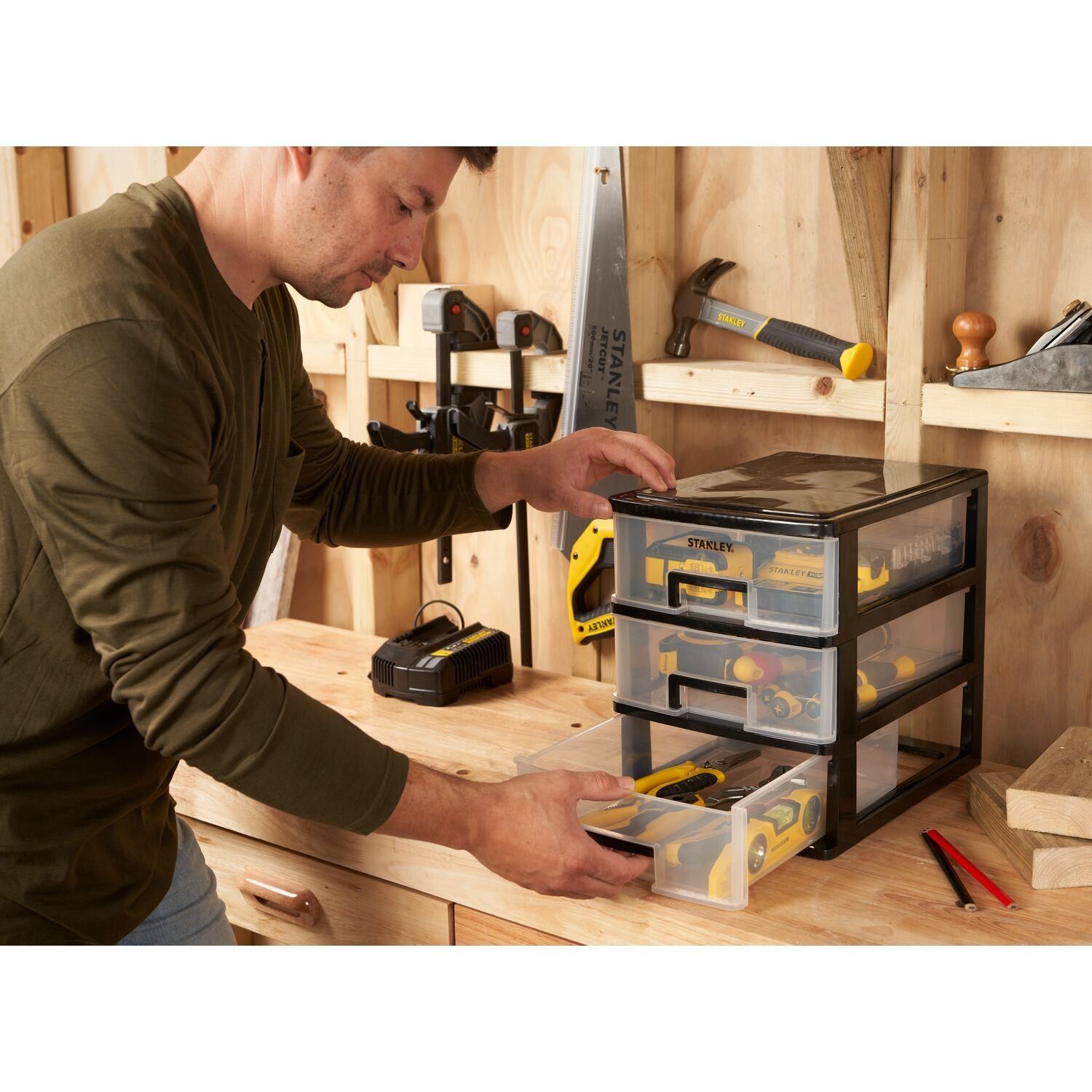 https://api.mastertools.nl/media/catalog/product/cache/4ac98b0d5e81b56bd000310ba88c60e0/e/c/ecomm_medium-stst40712-1_a3.jpg