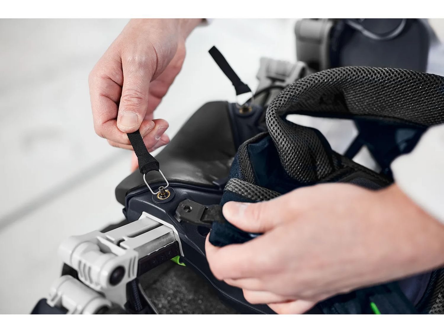 https://api.mastertools.nl/media/catalog/product/cache/4ac98b0d5e81b56bd000310ba88c60e0/e/x/exo_tgexo18_577946_a_01a_1600_1200.jpg
