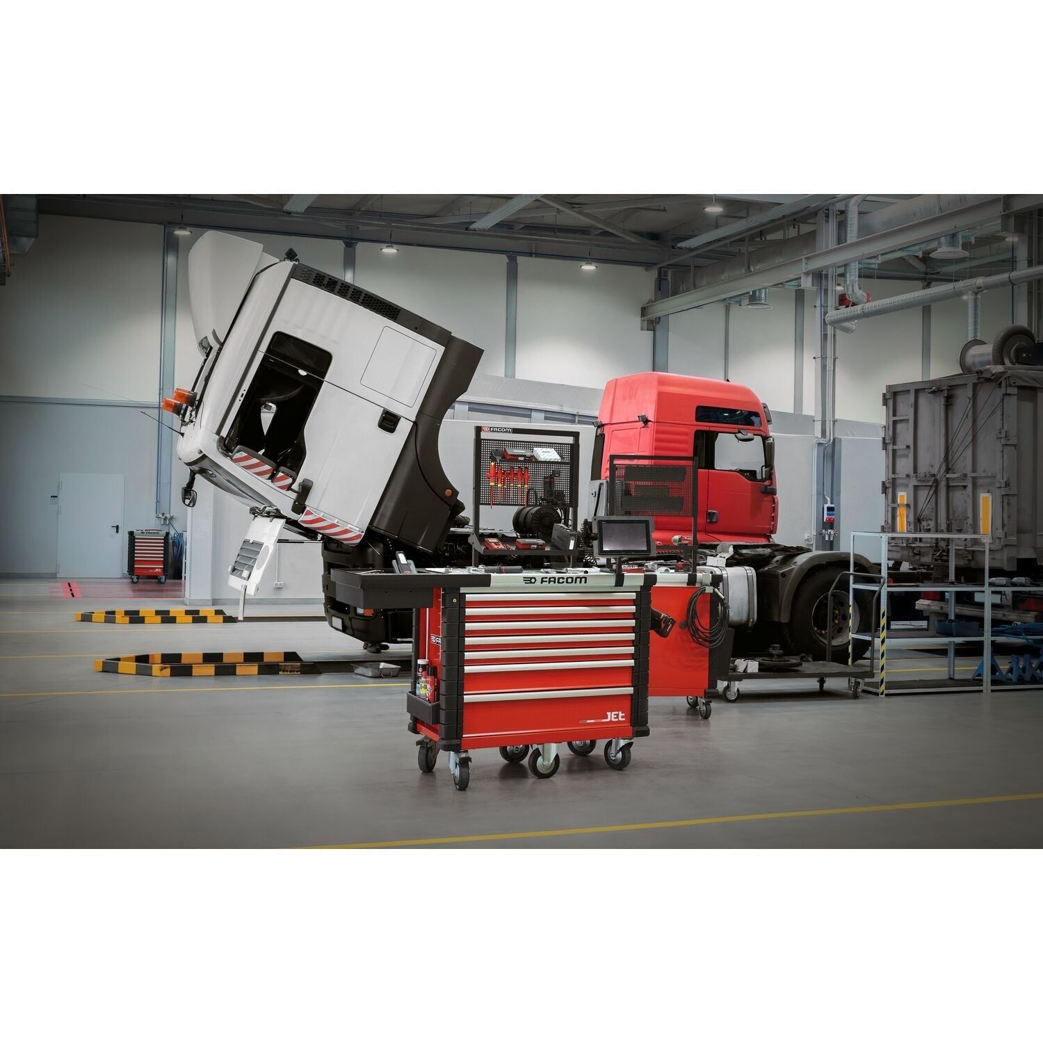 https://api.mastertools.nl/media/catalog/product/cache/4ac98b0d5e81b56bd000310ba88c60e0/f/a/facom-jet-gereedschapswagen-rood-met-8-laden-m3-jet_8m3a-3662424106828-mastertools_nl-6.jpg