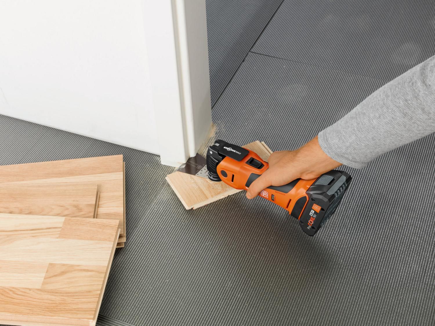 https://api.mastertools.nl/media/catalog/product/cache/4ac98b0d5e81b56bd000310ba88c60e0/f/e/fein-multimaster-amm700-max-accu-multitool-18v-ampshare-71293662000-4014586895284-mastertools_nl-7_4add8fa7-525e-4a45-9f6a-48407740513a.jpg