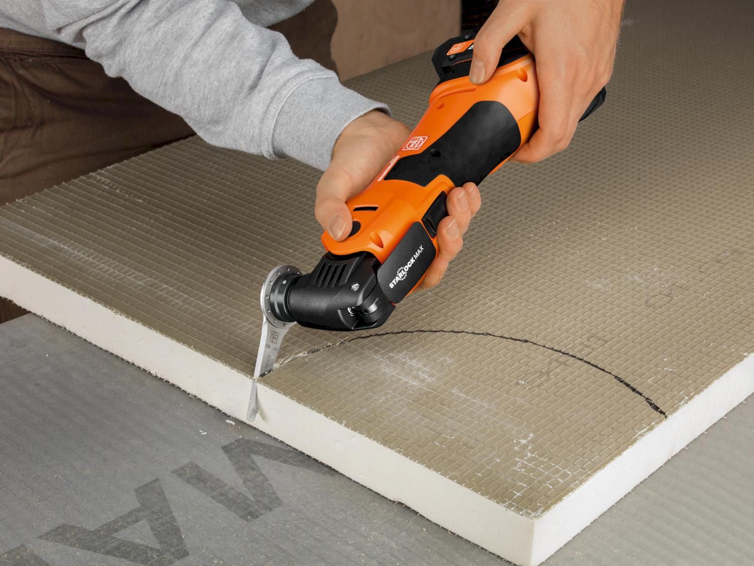https://api.mastertools.nl/media/catalog/product/cache/4ac98b0d5e81b56bd000310ba88c60e0/f/e/fein-multimaster-amm700-max-top-accu-multitool-18v-4_0ah-ampshare-71293661000-4014586895277-mastertools_nl-8.jpg