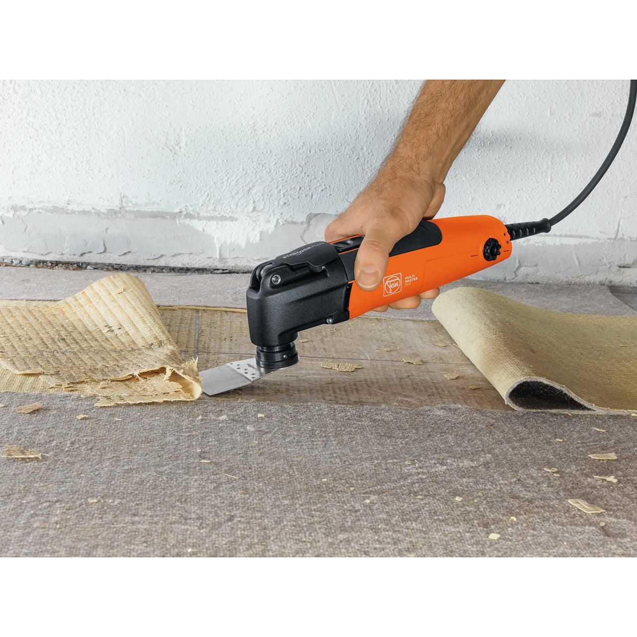 https://api.mastertools.nl/media/catalog/product/cache/4ac98b0d5e81b56bd000310ba88c60e0/f/e/fein-multimaster-mm-300-plus-start-multitool-in-l-boxx-72297264000-4014586898094-mastertools_nl-4.jpg