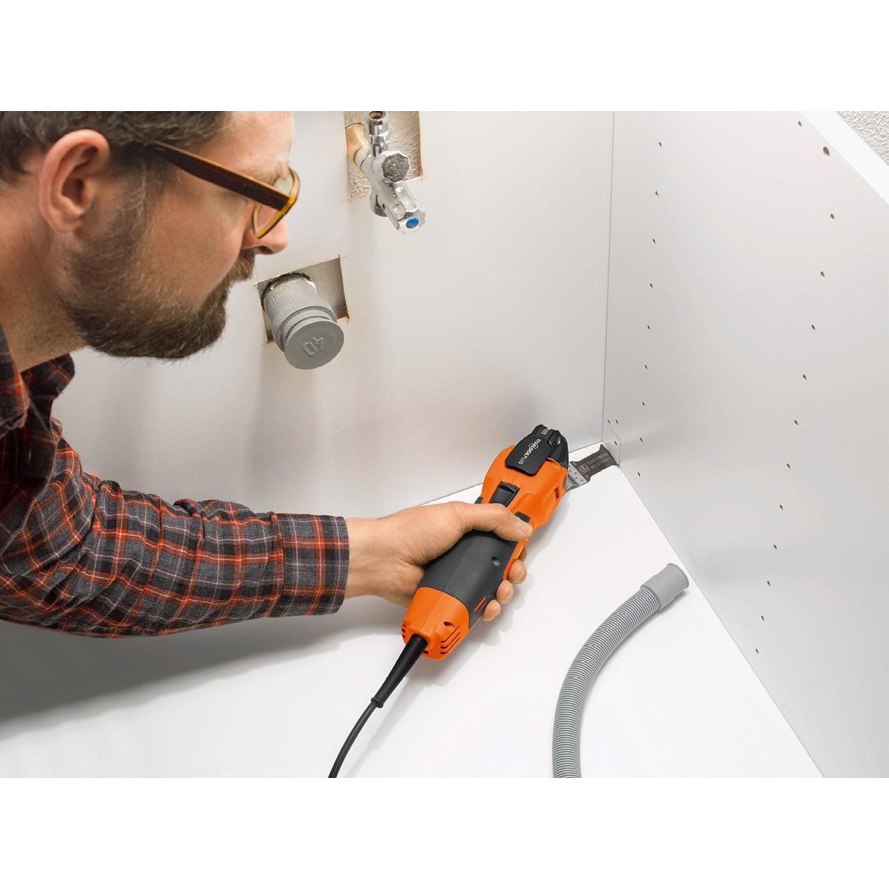 https://api.mastertools.nl/media/catalog/product/cache/4ac98b0d5e81b56bd000310ba88c60e0/f/e/fein-multimaster-mm-500-plus-top-multitool-in-l-boxx-72296770000-4014586897813-mastertools_nl-5.jpg
