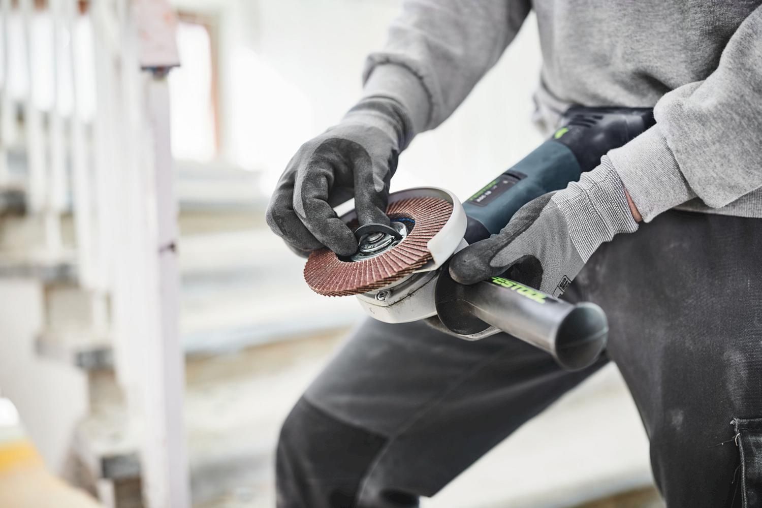https://api.mastertools.nl/media/catalog/product/cache/4ac98b0d5e81b56bd000310ba88c60e0/f/e/festool-agc-18-125-50-ebi-plus-accu-haakse-slijper-18v-5_0ah-in-systainer-577700-4014549417225-mastertools_nl-5.jpg