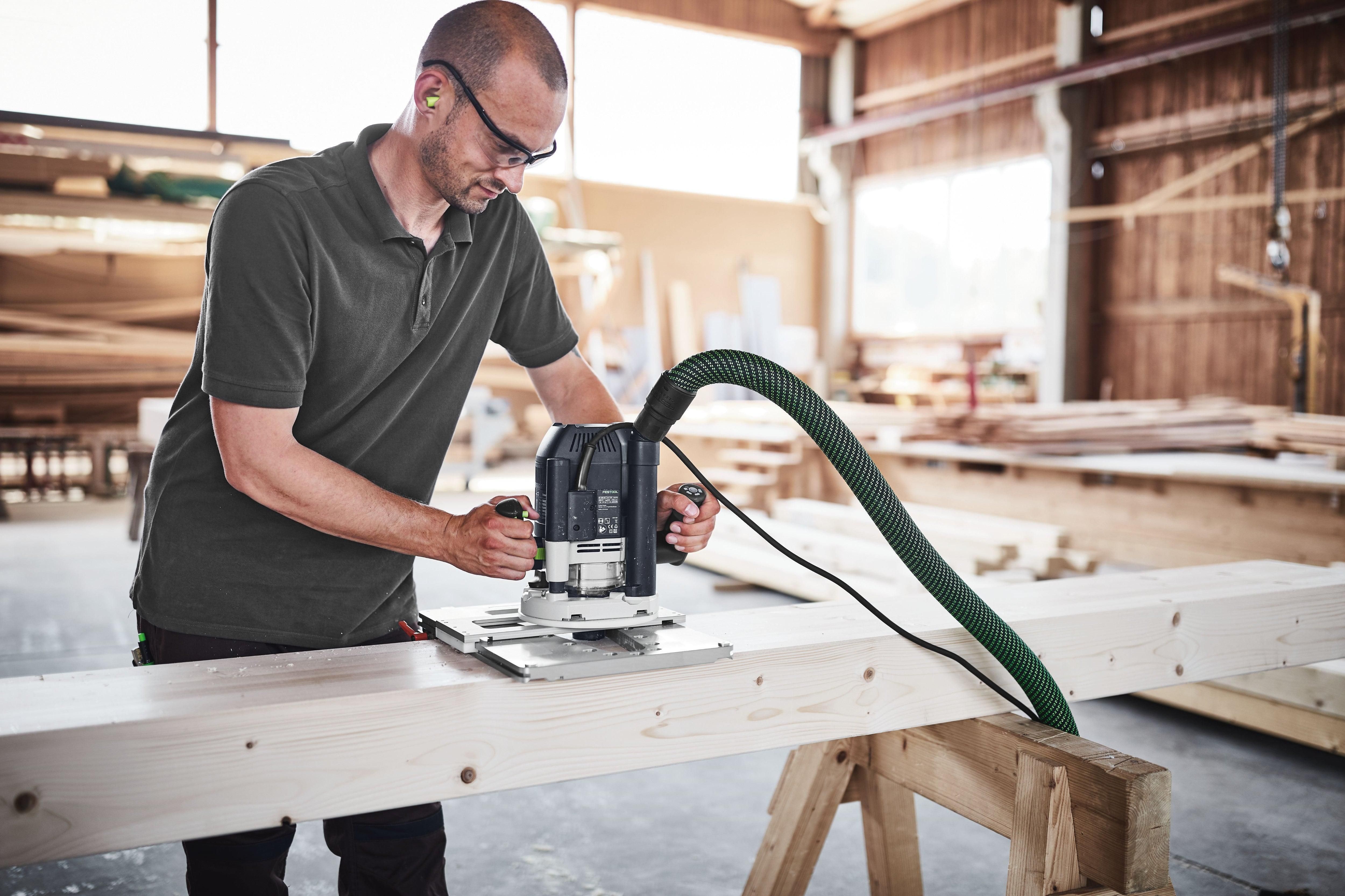 https://api.mastertools.nl/media/catalog/product/cache/4ac98b0d5e81b56bd000310ba88c60e0/f/e/festool-bovenfrees-of-2200-eb-set-576220-4014549359662-mastertools_nl-4.jpg