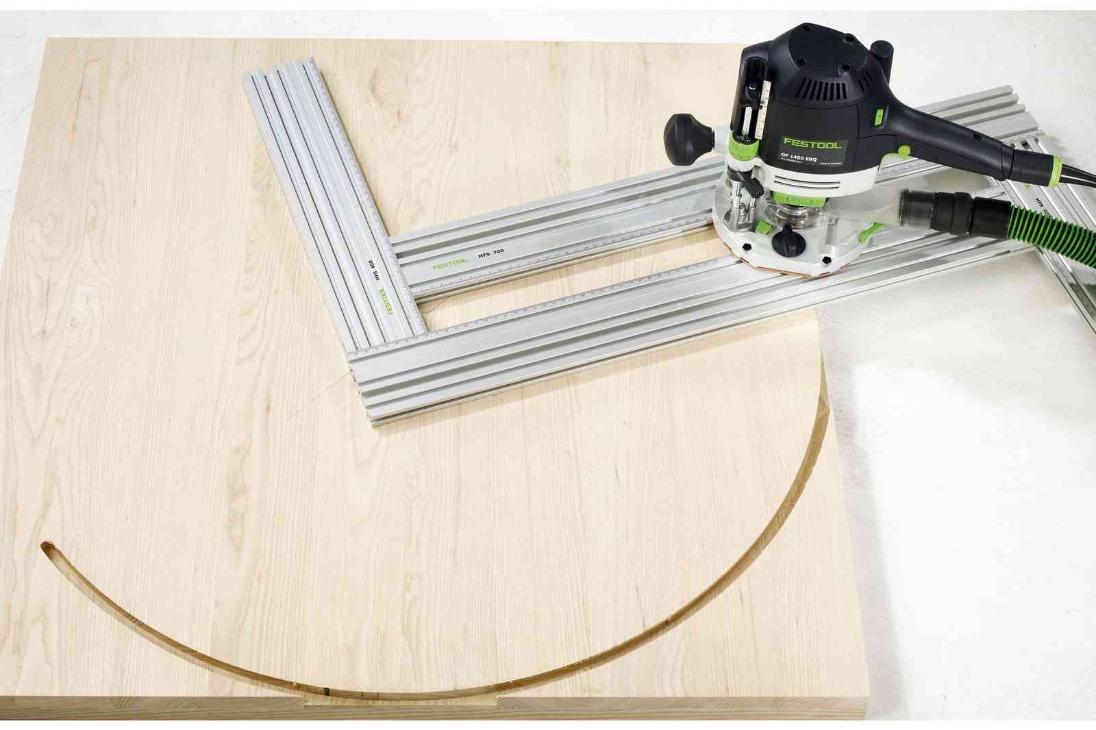 https://api.mastertools.nl/media/catalog/product/cache/4ac98b0d5e81b56bd000310ba88c60e0/f/e/festool-freessjabloon-mfs-700-492611-4014549034019-mastertools_nl-2.jpg