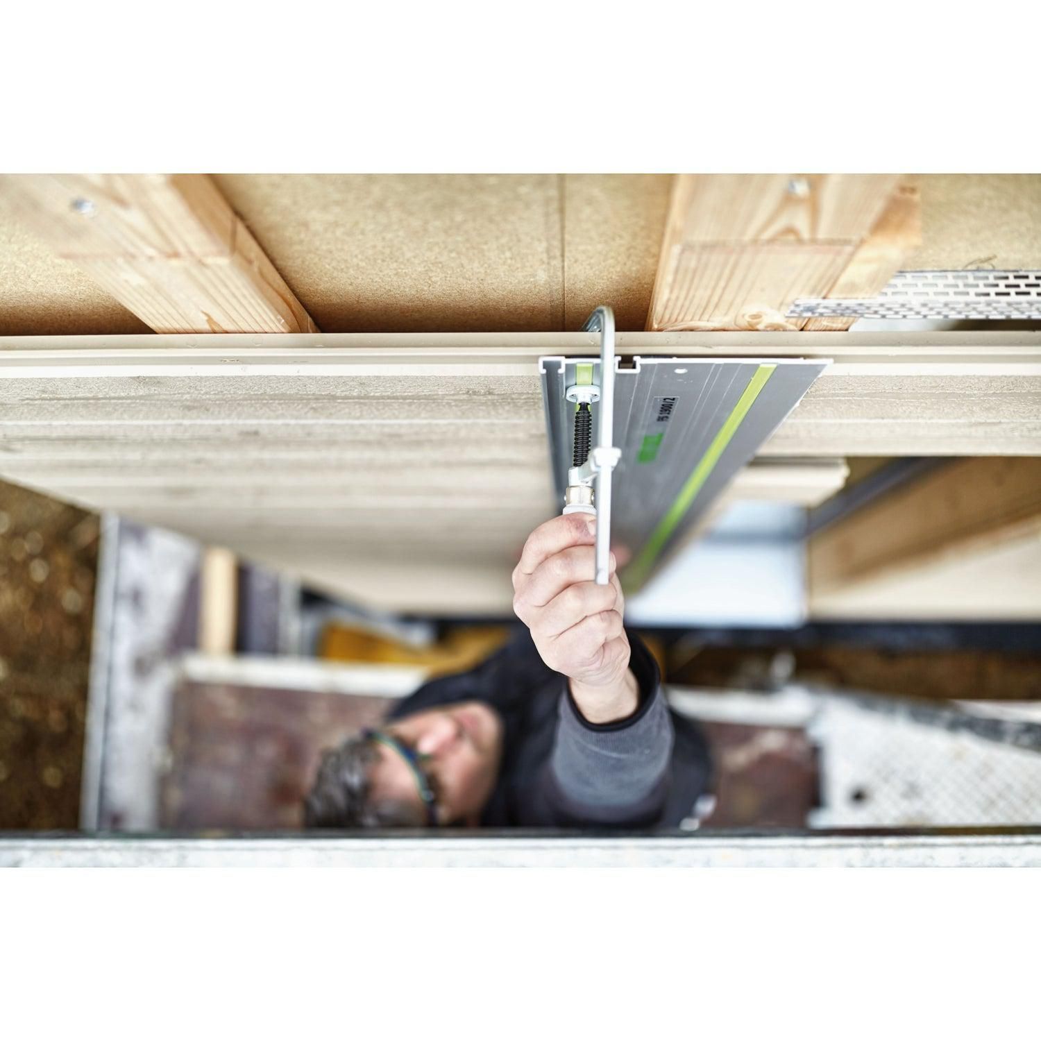 https://api.mastertools.nl/media/catalog/product/cache/4ac98b0d5e81b56bd000310ba88c60e0/f/e/festool-fs-14002-kp-set-geleiderail-577932-4014549431962-mastertools_nl-9.jpg
