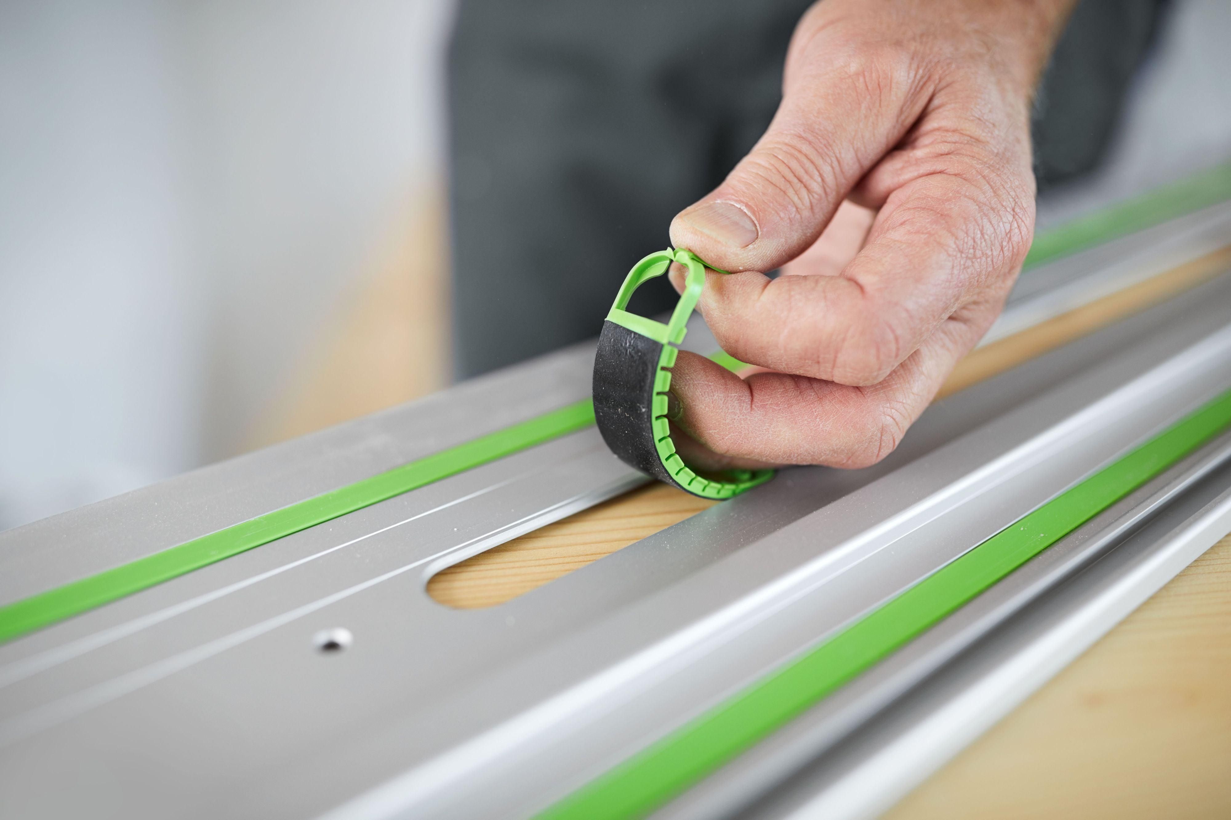 https://api.mastertools.nl/media/catalog/product/cache/4ac98b0d5e81b56bd000310ba88c60e0/f/e/festool-geleiderail-fs-14002-kp-577043-4014549391778-mastertools_nl-4.jpg