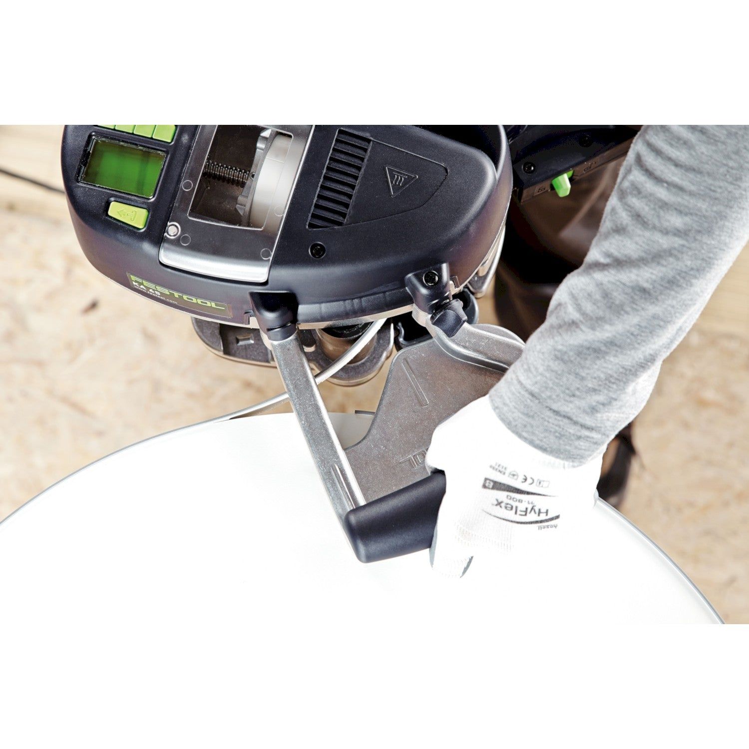 https://api.mastertools.nl/media/catalog/product/cache/4ac98b0d5e81b56bd000310ba88c60e0/f/e/festool-ka-65-plus-kantenlijmer-in-systainer-577836-4014549428818-mastertools_nl-5.jpg