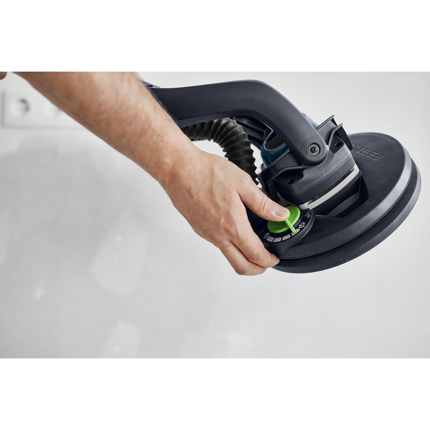 https://api.mastertools.nl/media/catalog/product/cache/4ac98b0d5e81b56bd000310ba88c60e0/f/e/festool-lhs-2-m-225-eq-planex-langnek-schuurmachine-577354-4014549408612-mastertools_nl-13.jpg