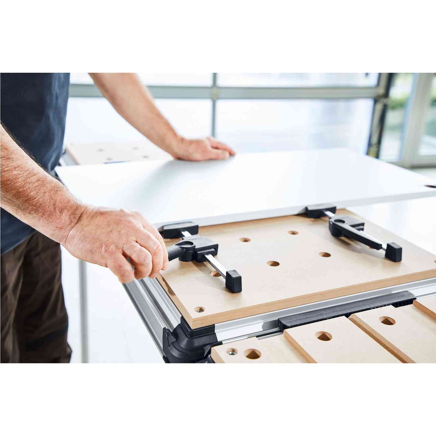 https://api.mastertools.nl/media/catalog/product/cache/4ac98b0d5e81b56bd000310ba88c60e0/f/e/festool-mft-sp-spanelementen-488030-4014549187500-mastertools_nl-3.jpg