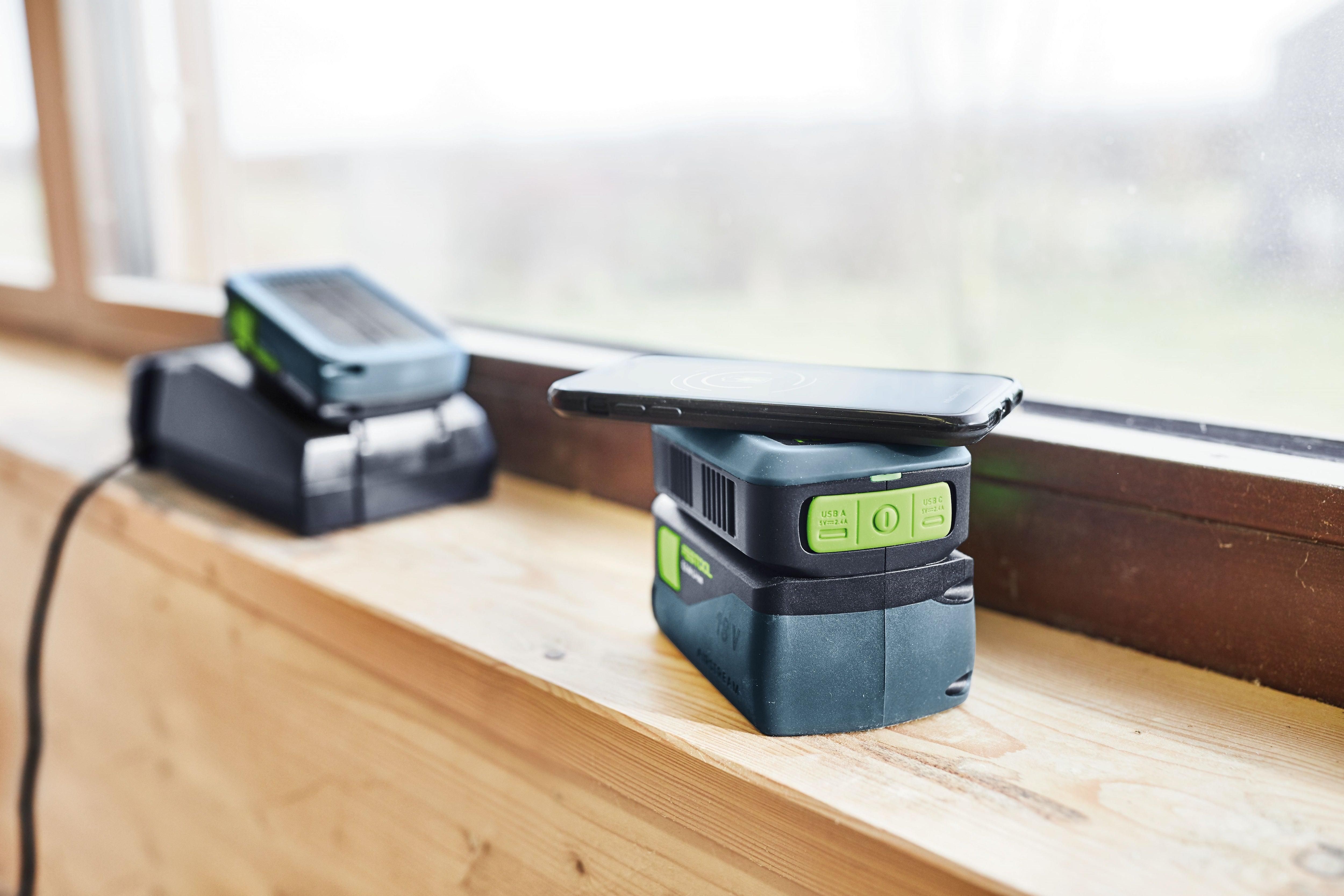 https://api.mastertools.nl/media/catalog/product/cache/4ac98b0d5e81b56bd000310ba88c60e0/f/e/festool-phc-18-telefoonoplader-577155-4014549399637-mastertools_nl-6.jpg