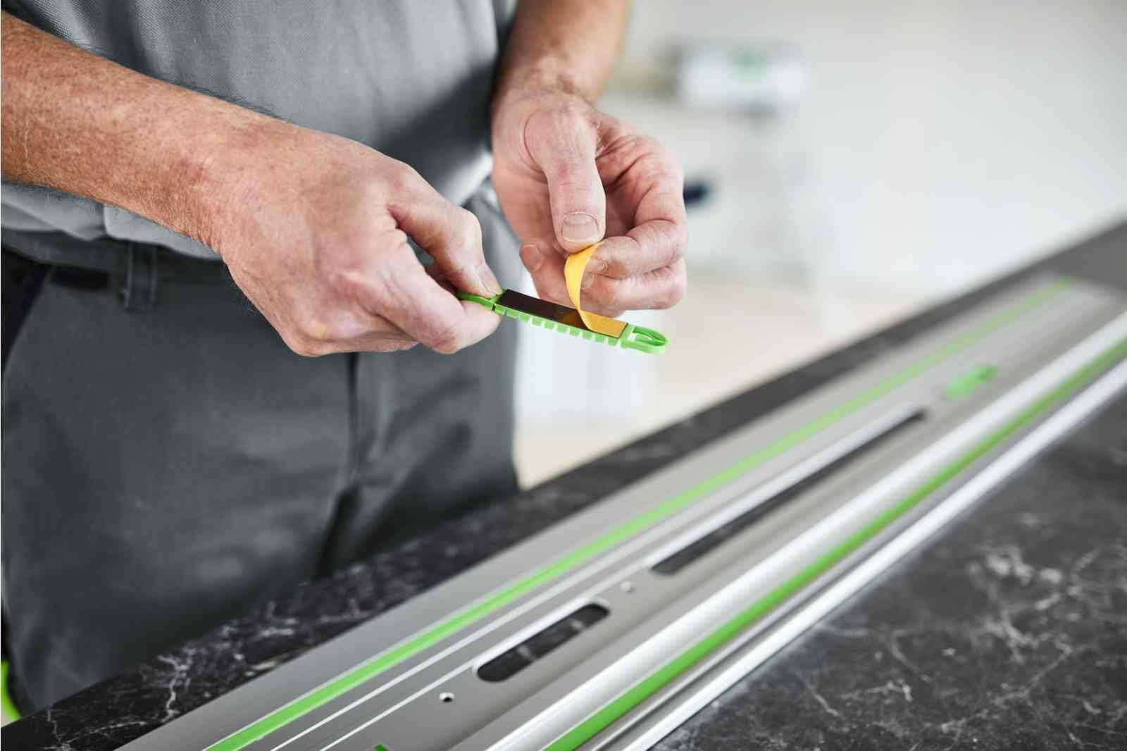https://api.mastertools.nl/media/catalog/product/cache/4ac98b0d5e81b56bd000310ba88c60e0/f/e/festool-plakpad-fs-kp30-4014549391761-mastertools_nl-2.jpg