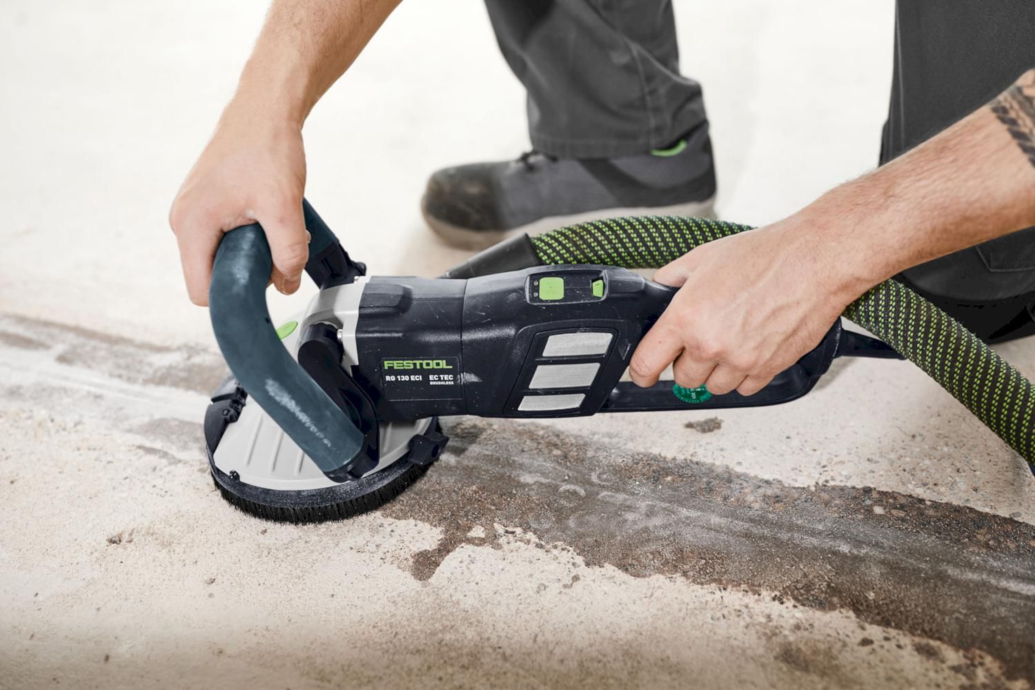 https://api.mastertools.nl/media/catalog/product/cache/4ac98b0d5e81b56bd000310ba88c60e0/f/e/festool-rg-130-eci-set-dia-hd-renovatieslijpmachine-1600w-in-systainer-577059-4014549399903-mastertools_nl-4.jpg