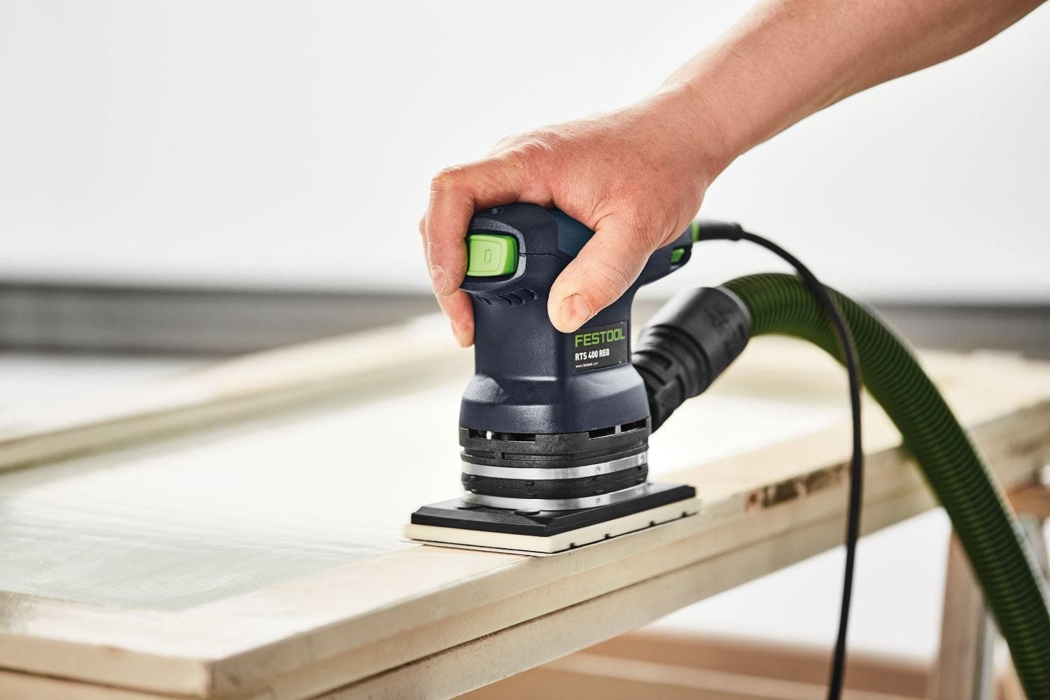 https://api.mastertools.nl/media/catalog/product/cache/4ac98b0d5e81b56bd000310ba88c60e0/f/e/festool-rts-400-req-plus-vlakschuurmachine-576057-4014549357231-mastertools_nl-9.jpg
