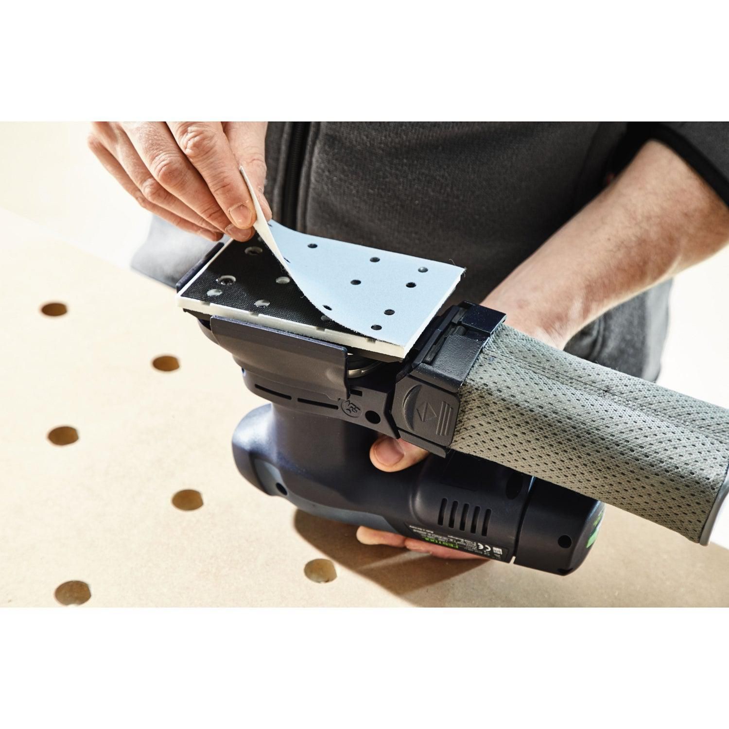 https://api.mastertools.nl/media/catalog/product/cache/4ac98b0d5e81b56bd000310ba88c60e0/f/e/festool-rtsc-400-basic-ergo-accu-vlakschuurmachine-18v-in-systainer-577028-4014549391327-mastertools_nl-4.jpg