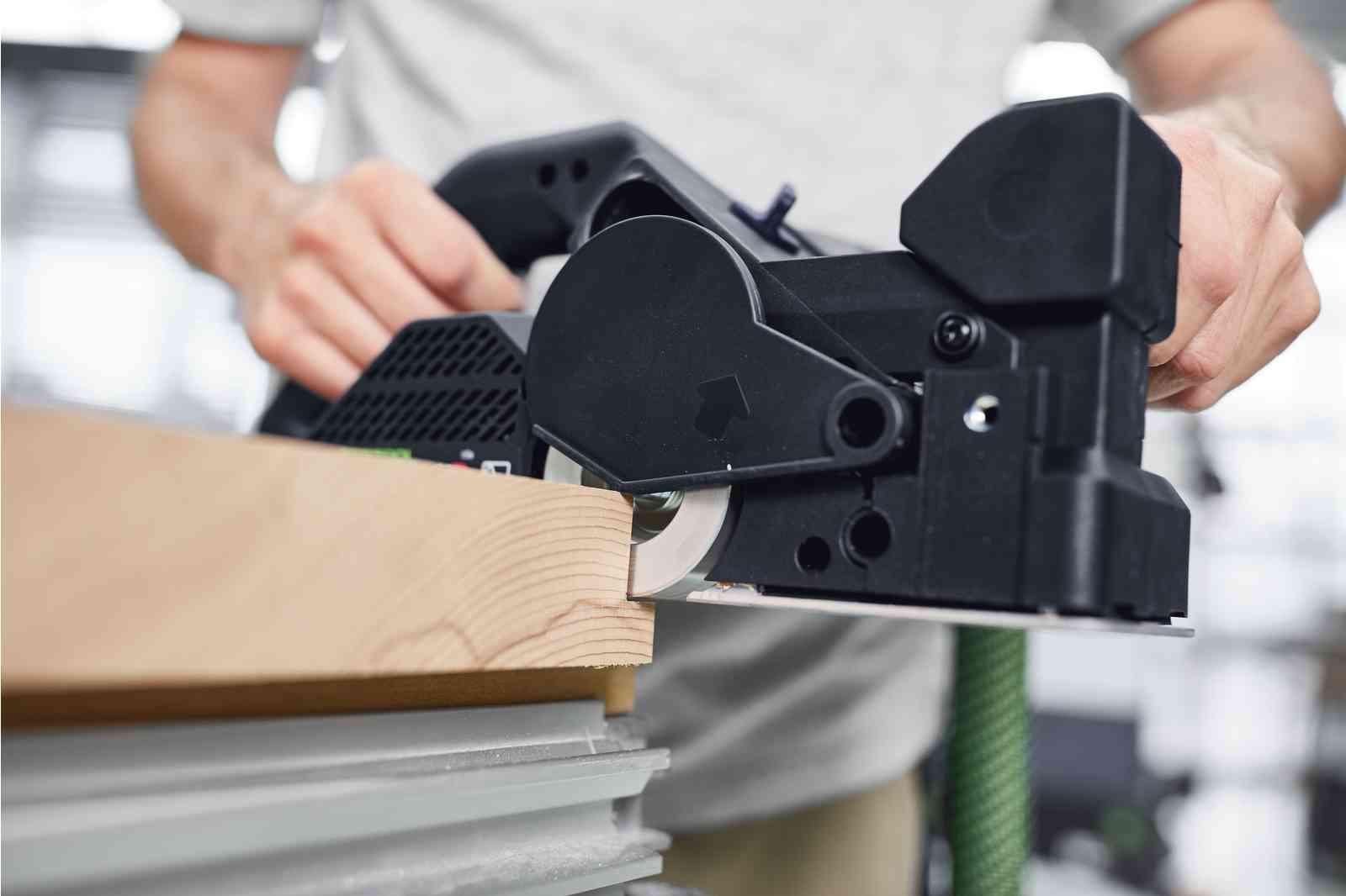 https://api.mastertools.nl/media/catalog/product/cache/4ac98b0d5e81b56bd000310ba88c60e0/f/e/festool-schaaf-hl-850-eb-plus-in-systainer-576253-4014549353813-mastertools_nl-4.jpg