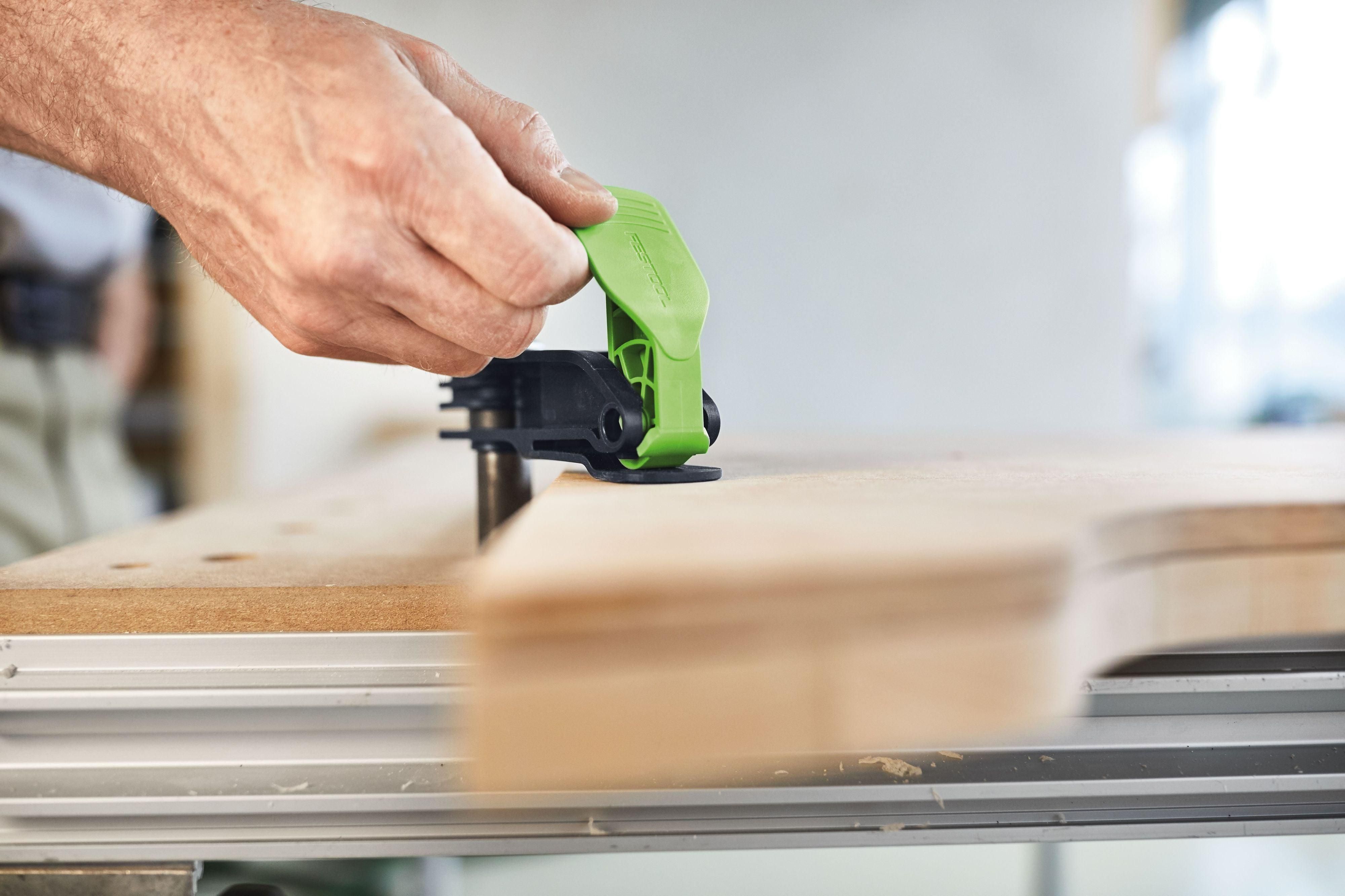 https://api.mastertools.nl/media/catalog/product/cache/4ac98b0d5e81b56bd000310ba88c60e0/f/e/festool-snelspanklem-mft-hz-80-577132-4014549395240-mastertools_nl-5.jpg