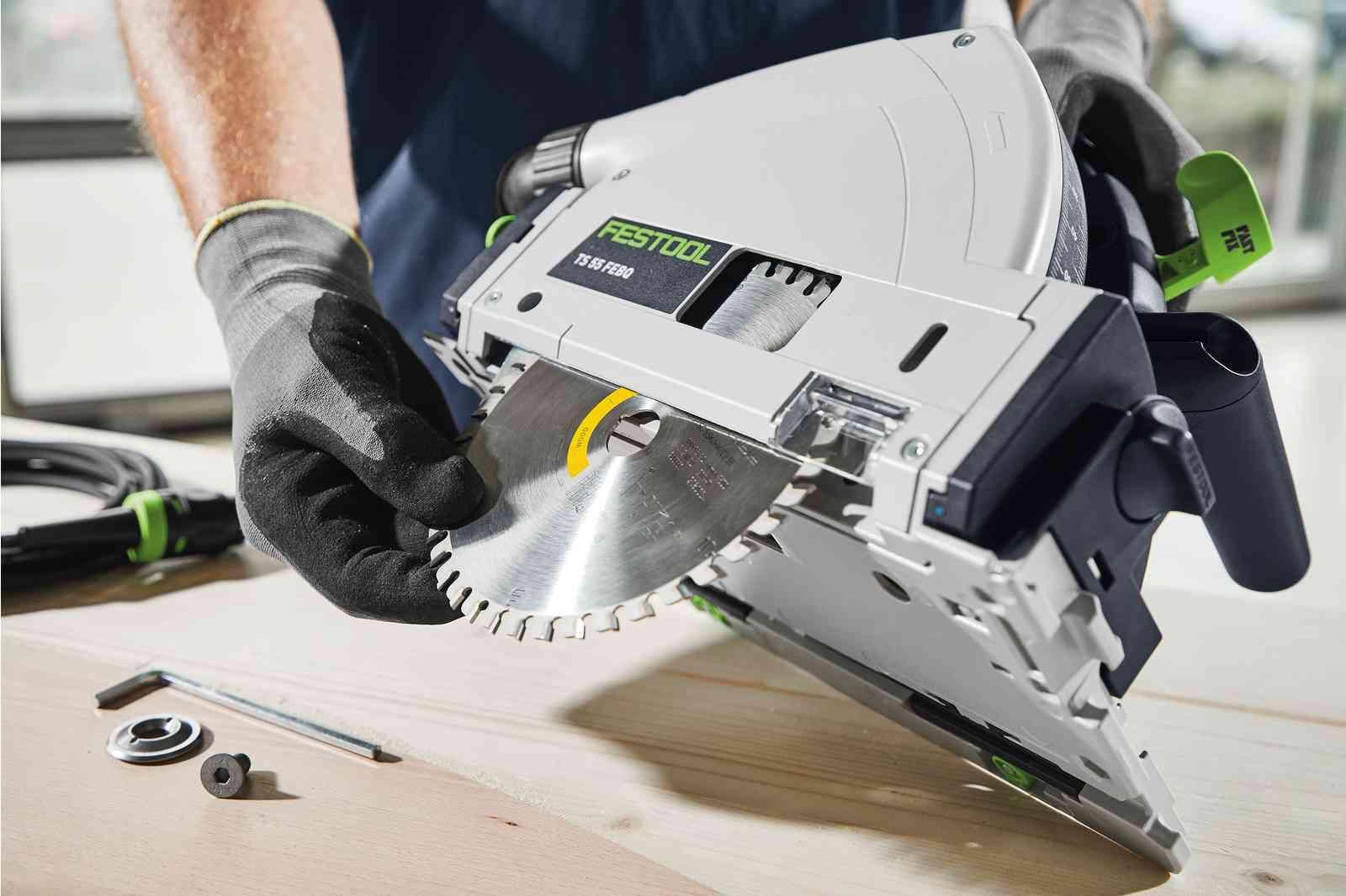 https://api.mastertools.nl/media/catalog/product/cache/4ac98b0d5e81b56bd000310ba88c60e0/f/e/festool-ts-55-febq-plus-fs-invalzaag-in-systainer-met-fs-14002-geleiderail-577010-4014549394588-mastertools_nl-5.jpg