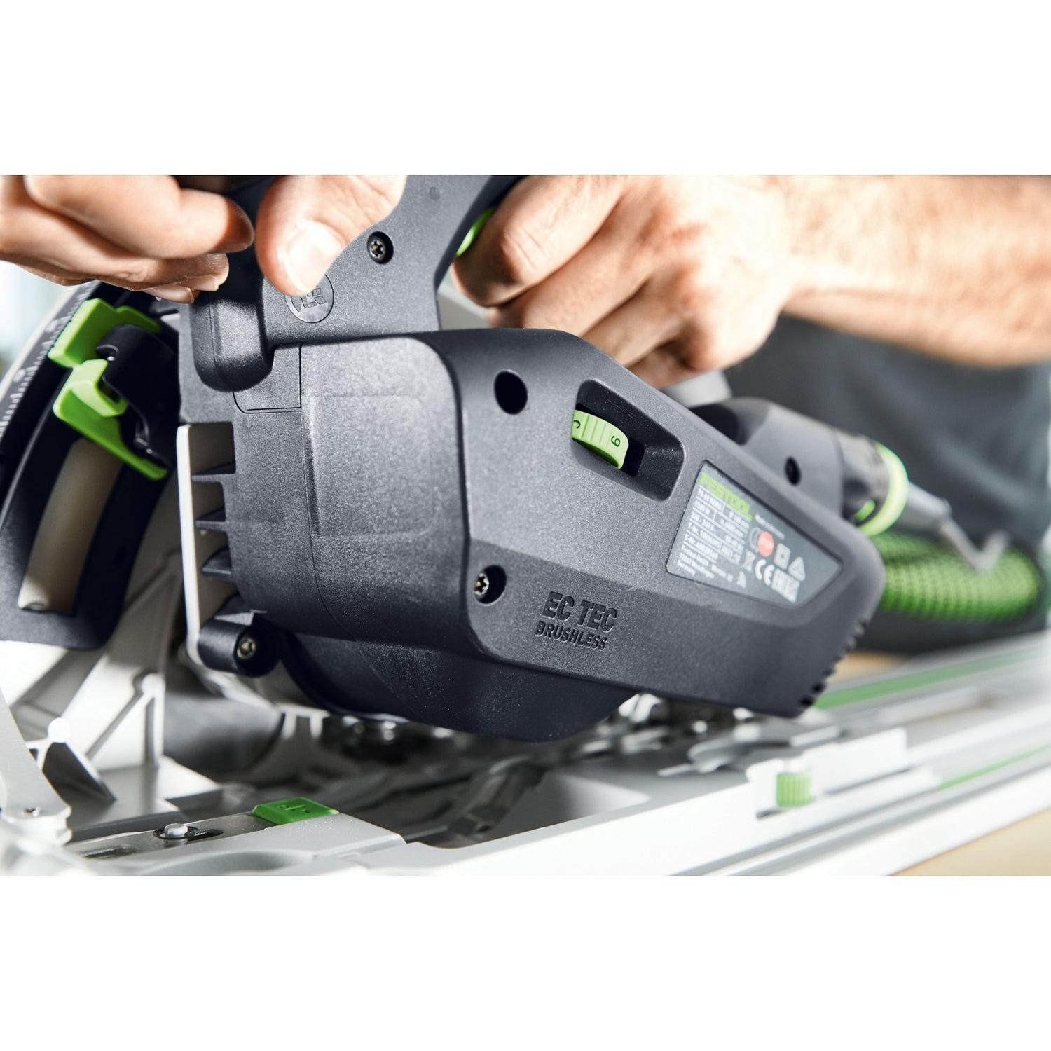 https://api.mastertools.nl/media/catalog/product/cache/4ac98b0d5e81b56bd000310ba88c60e0/f/e/festool-ts-60-k-plus-master-edition-invalcirkelzaag-in-systainer-577847-4014549429969-mastertools_nl-5.jpg