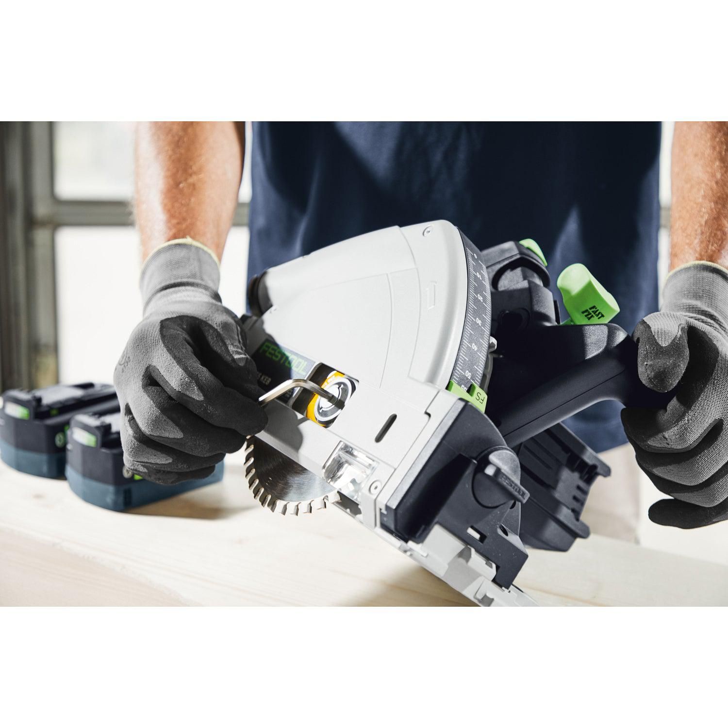 https://api.mastertools.nl/media/catalog/product/cache/4ac98b0d5e81b56bd000310ba88c60e0/f/e/festool-tsc-55-keb-basic-50-accu-invalcirkelzaag-18v-5_0ah-in-systainer-577025-4014549391280-mastertools_nl-5.jpg