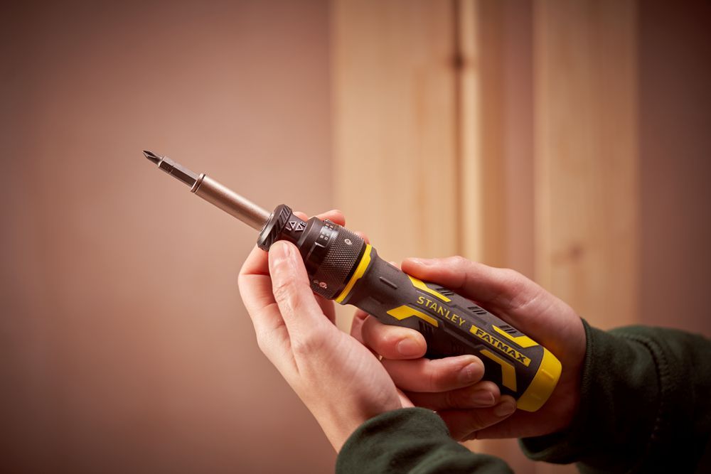 https://api.mastertools.nl/media/catalog/product/cache/4ac98b0d5e81b56bd000310ba88c60e0/f/m/fmht62692-0-a10.jpg