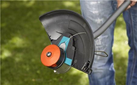 https://api.mastertools.nl/media/catalog/product/cache/4ac98b0d5e81b56bd000310ba88c60e0/g/a/gardena-9827-20-accu-grastrimmer-set-powercut-li-4030-4078500031554-mastertools_nl-7.jpg