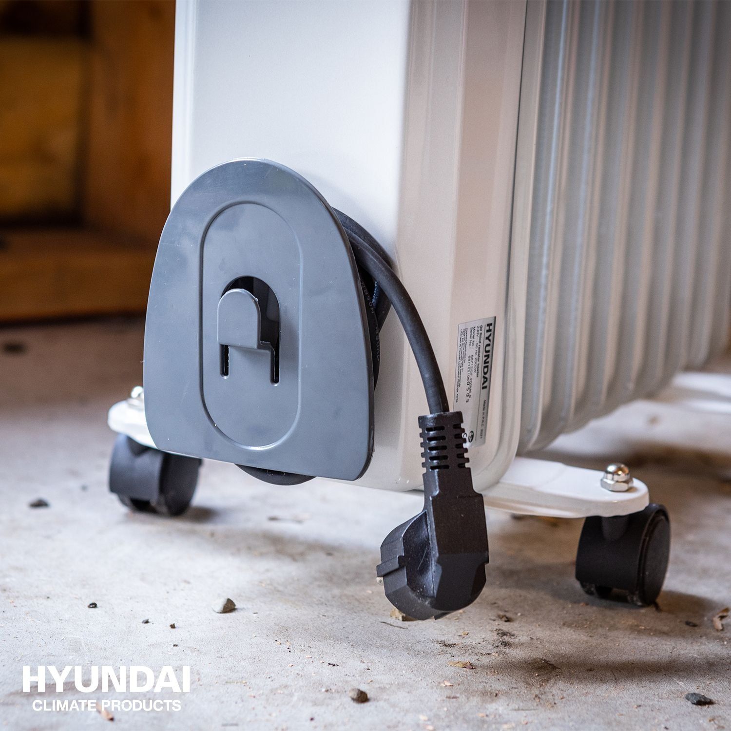 https://api.mastertools.nl/media/catalog/product/cache/4ac98b0d5e81b56bd000310ba88c60e0/h/y/hyundai-olieradiator-2000w-68712-8718502687125-mastertools_nl-6.jpg