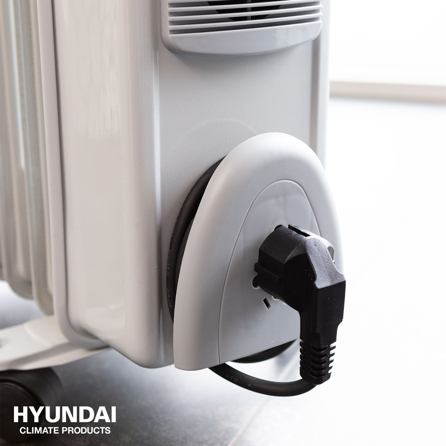 https://api.mastertools.nl/media/catalog/product/cache/4ac98b0d5e81b56bd000310ba88c60e0/h/y/hyundai-olieradiator-2500w-turbo-68711-8718502687118-mastertools_nl-7.jpg