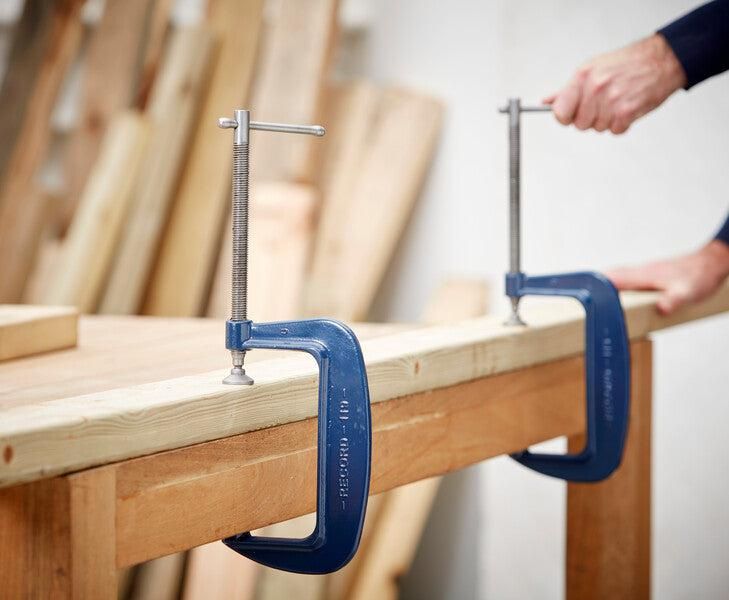 https://api.mastertools.nl/media/catalog/product/cache/4ac98b0d5e81b56bd000310ba88c60e0/i/r/irwin-g-klem-voor-middelzwaar-werk-t1196-0734442041337-mastertools_nl-4.jpg